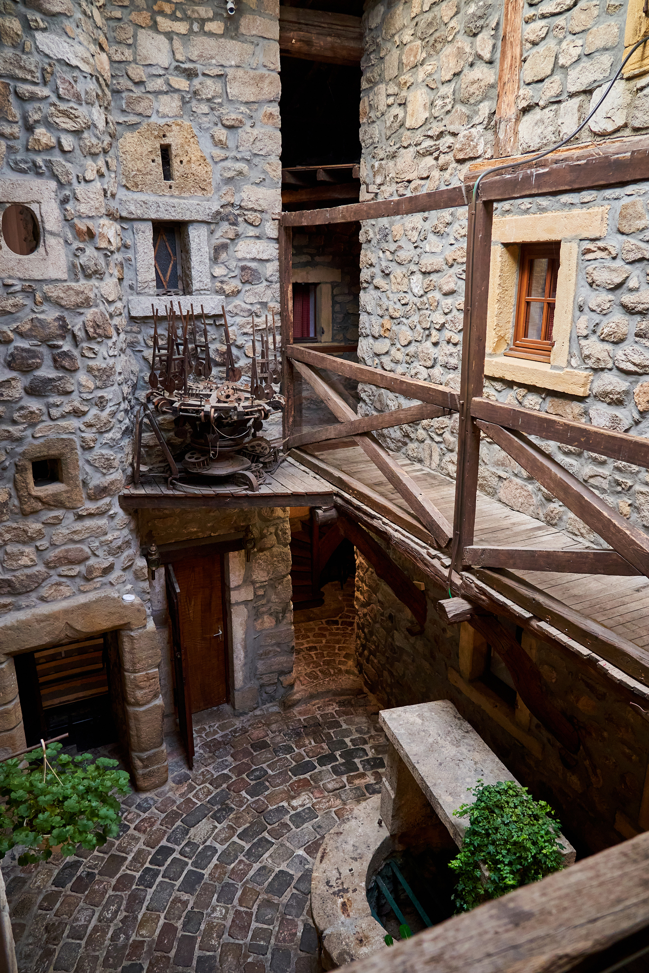 Aux Prisons de Montagny