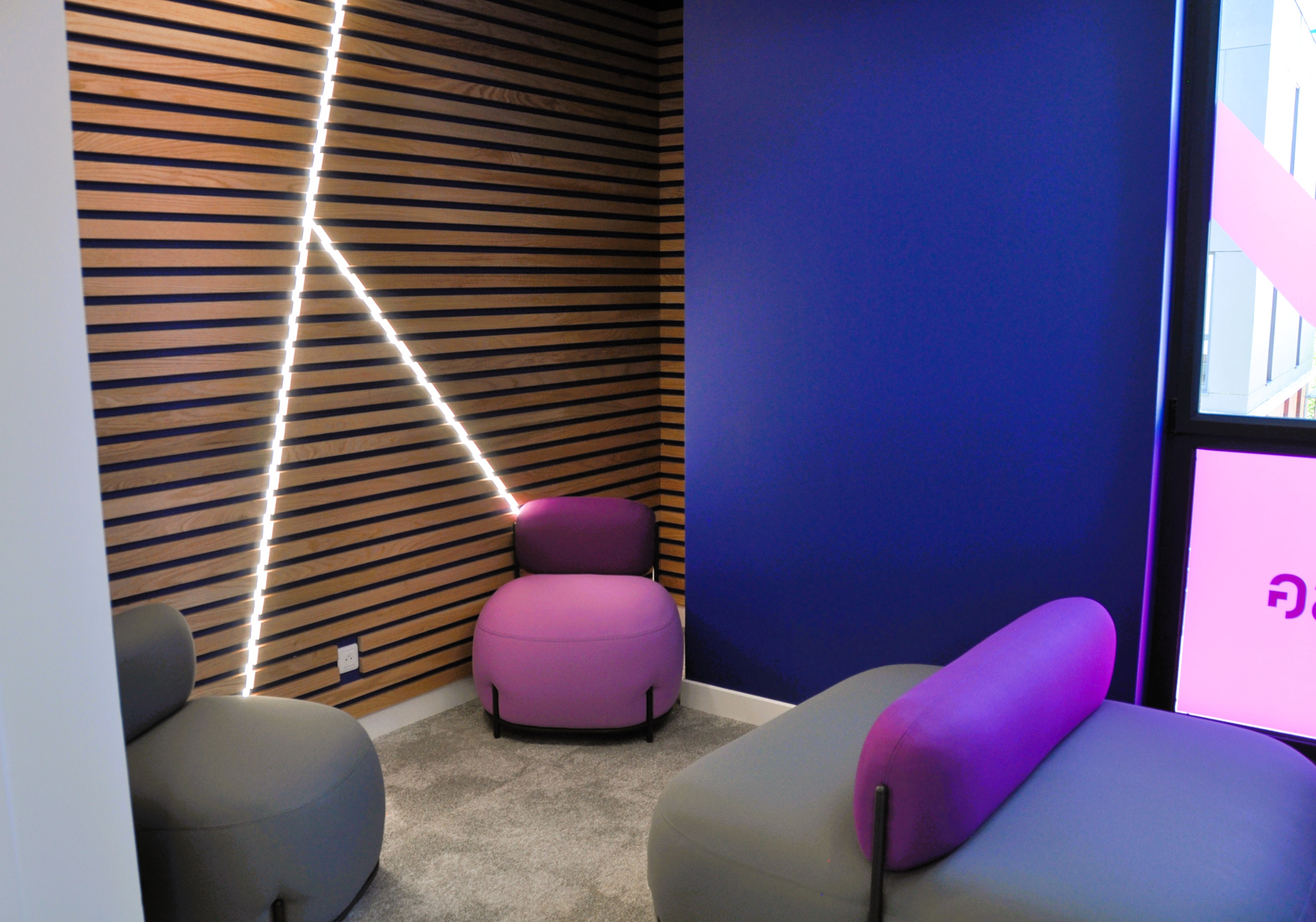 Foto 3 di ESG Luxe Dijon