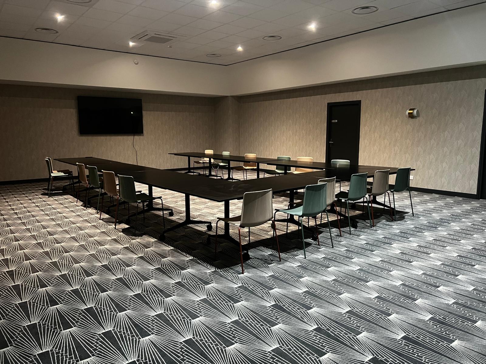 OVERLAND X CARROUSEL RESTAURANT