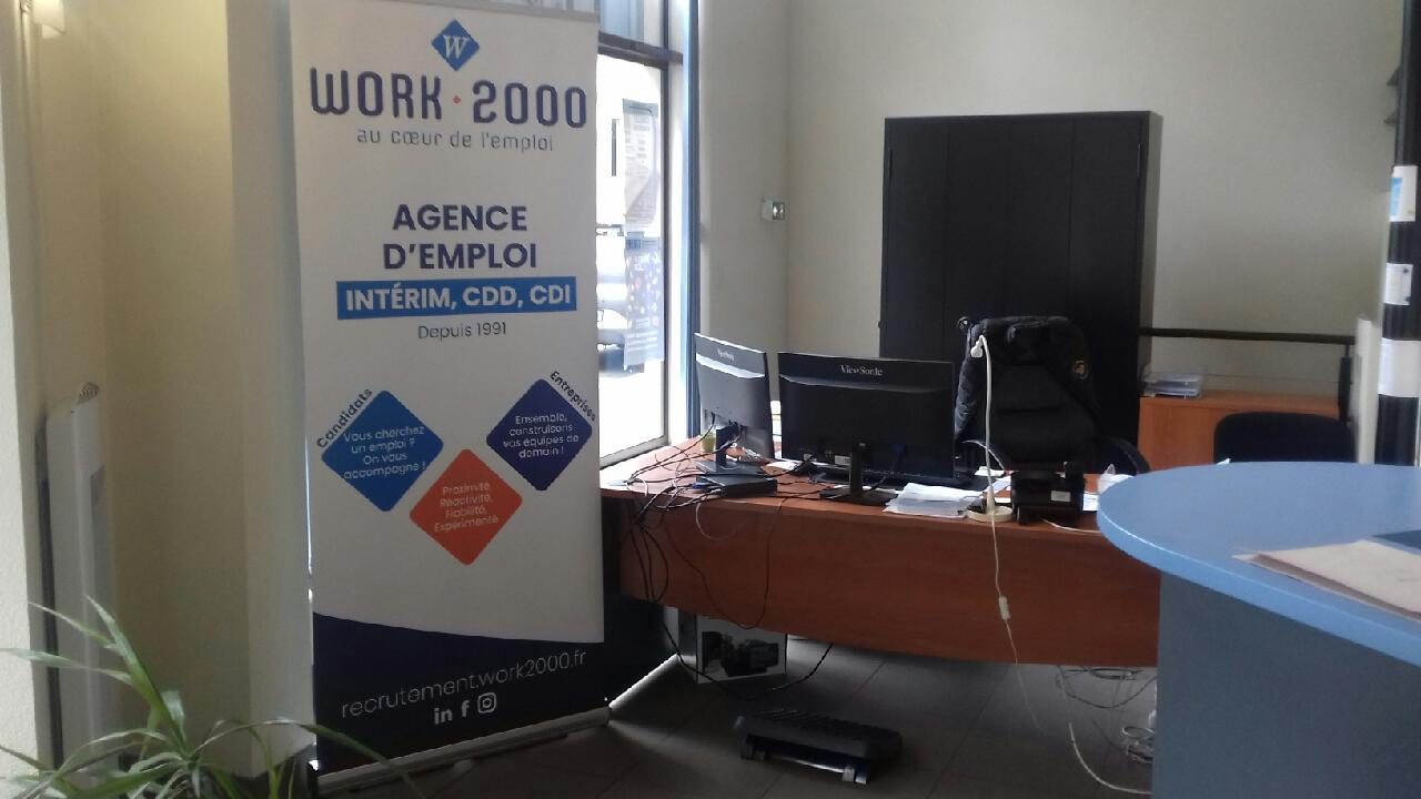 Foto 7 di WORK 2000