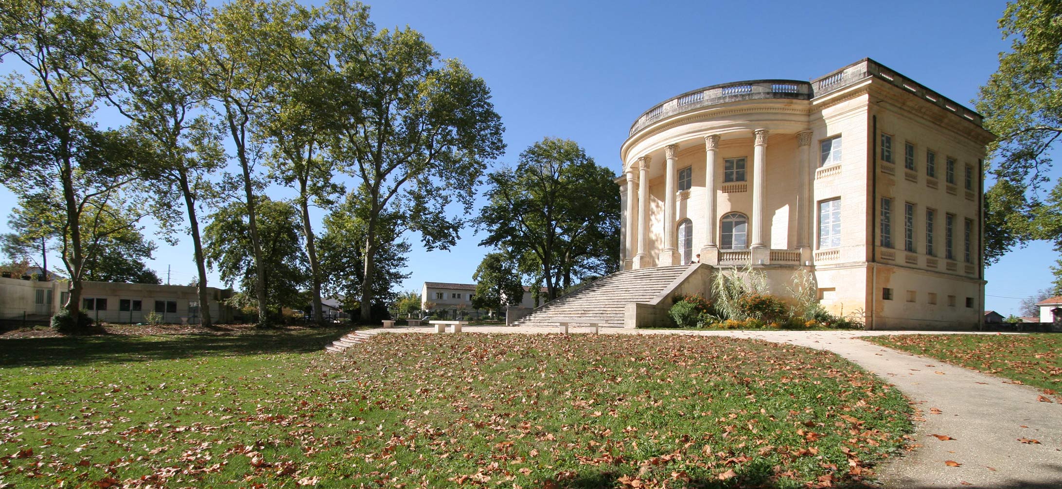 Foto 1 di Maison carrée