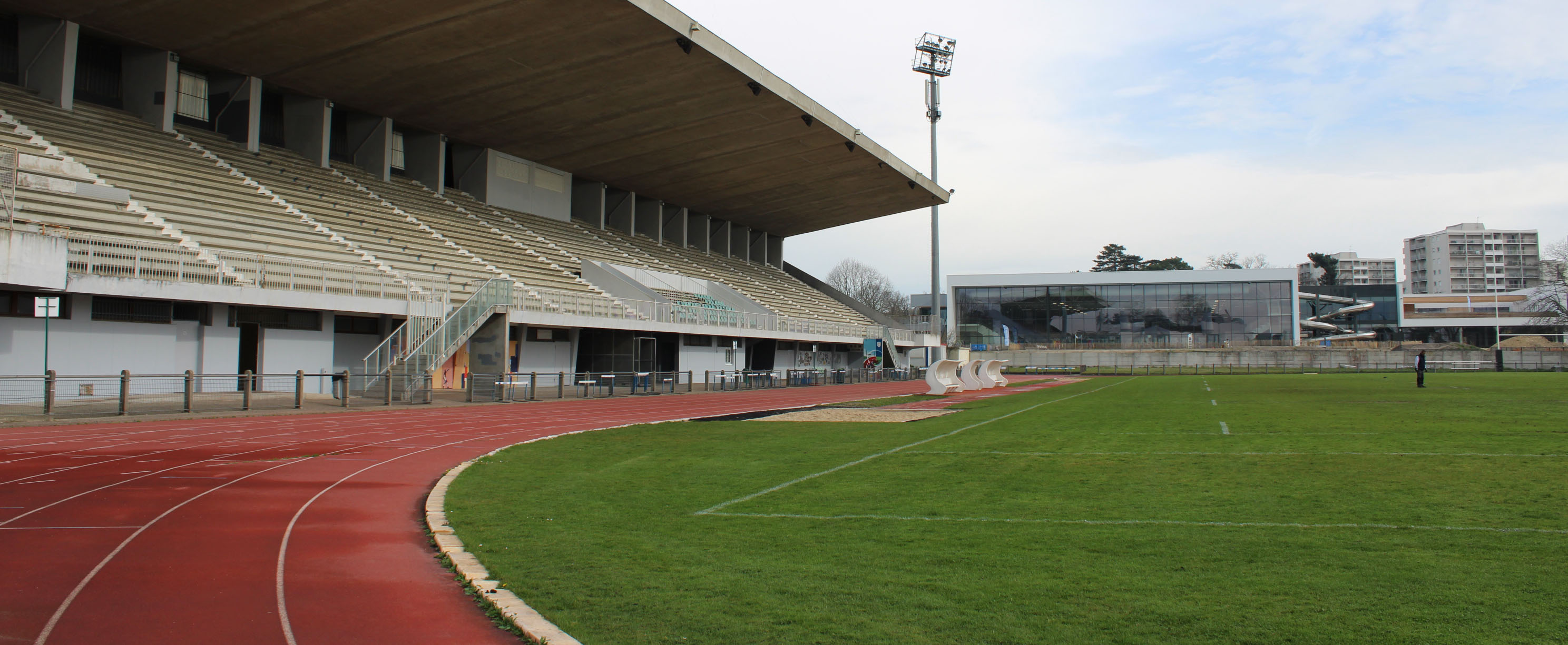 Foto 1 de Stade Robert Brettes