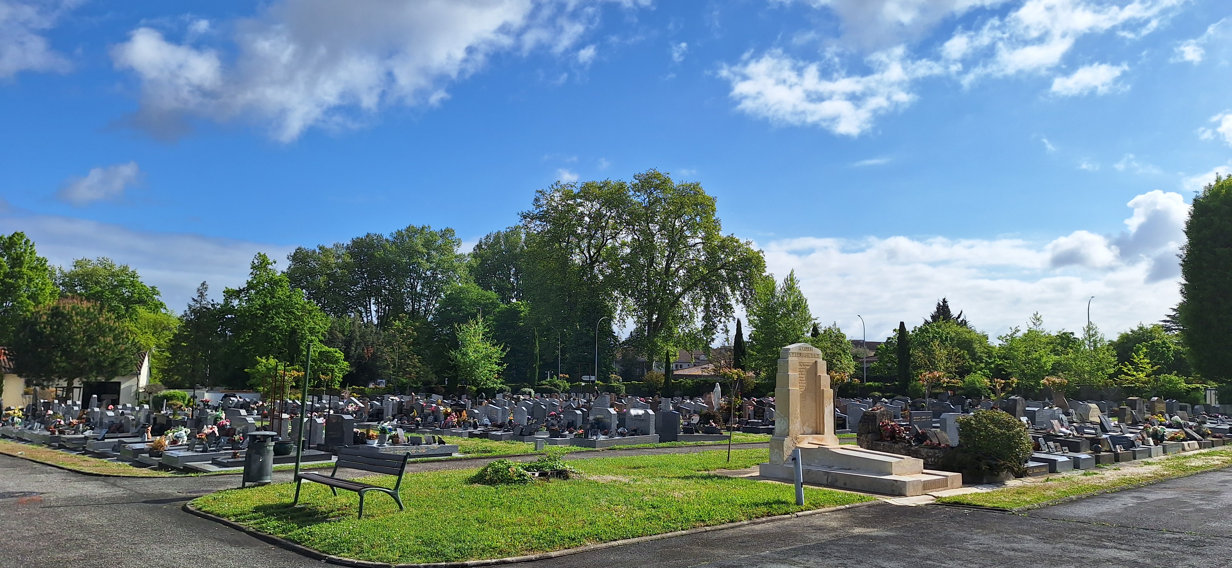 Foto 1 di Cimetière communal