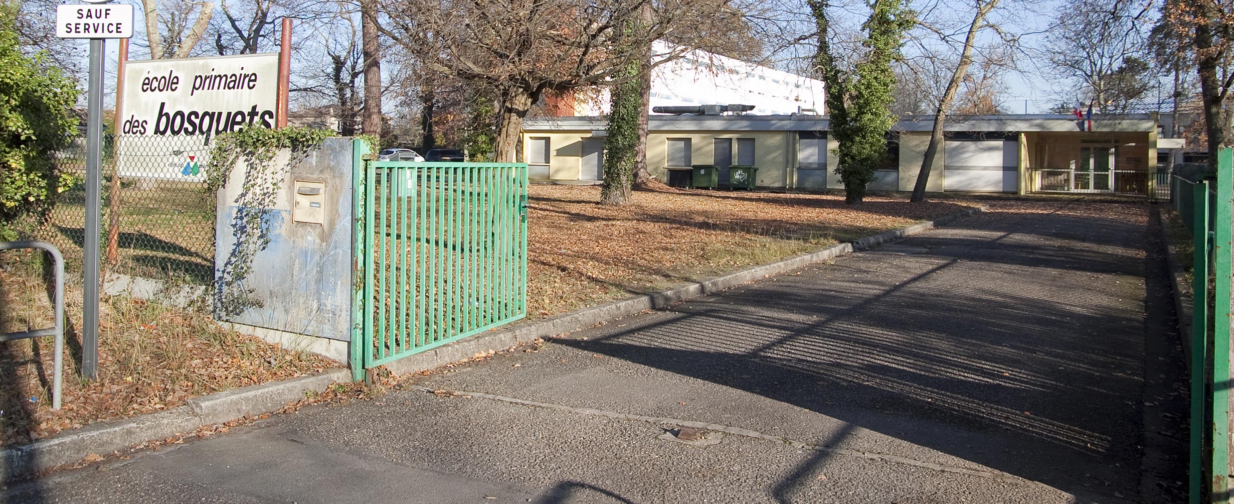 Foto 1 di École élémentaire Les Bosquets
