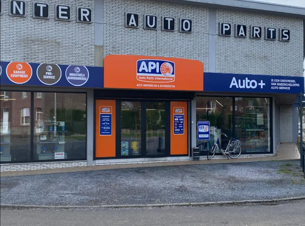 Foto 2 di Auto +
