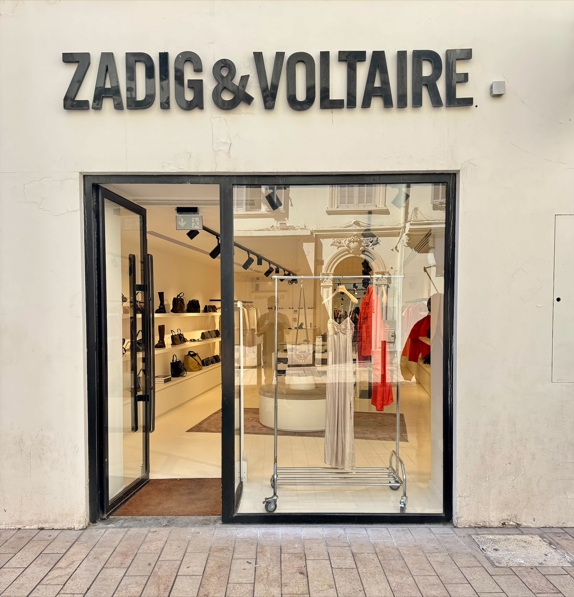 Foto 9 di Zadig&Voltaire