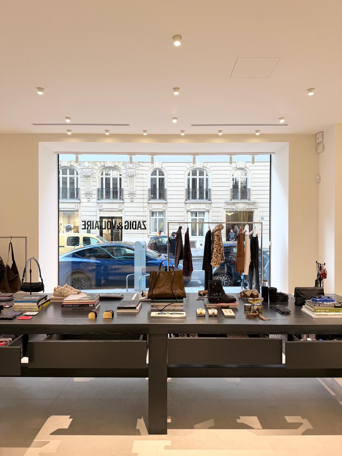 Foto 2 di Zadig&Voltaire