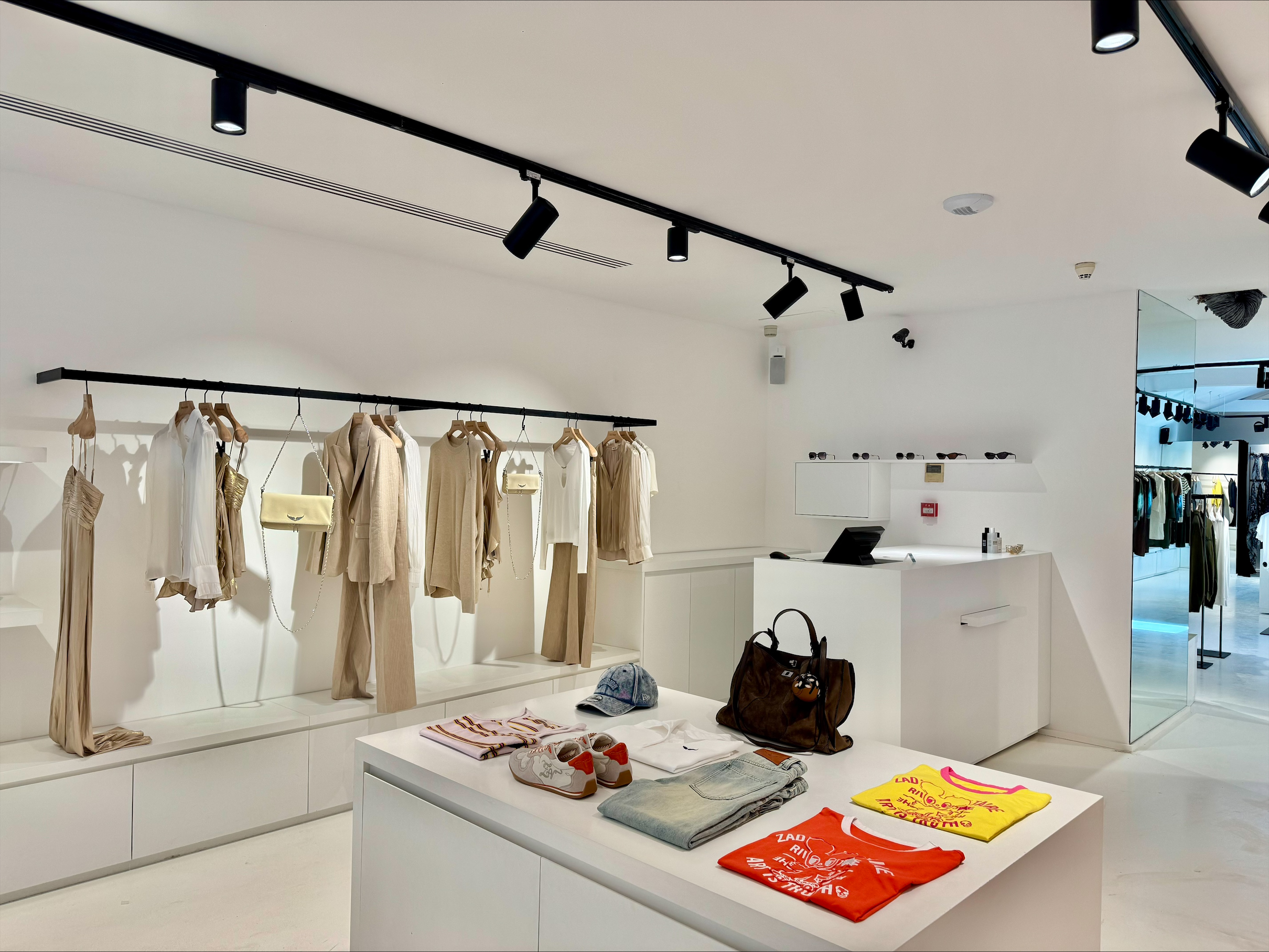 Foto 2 di Zadig&Voltaire