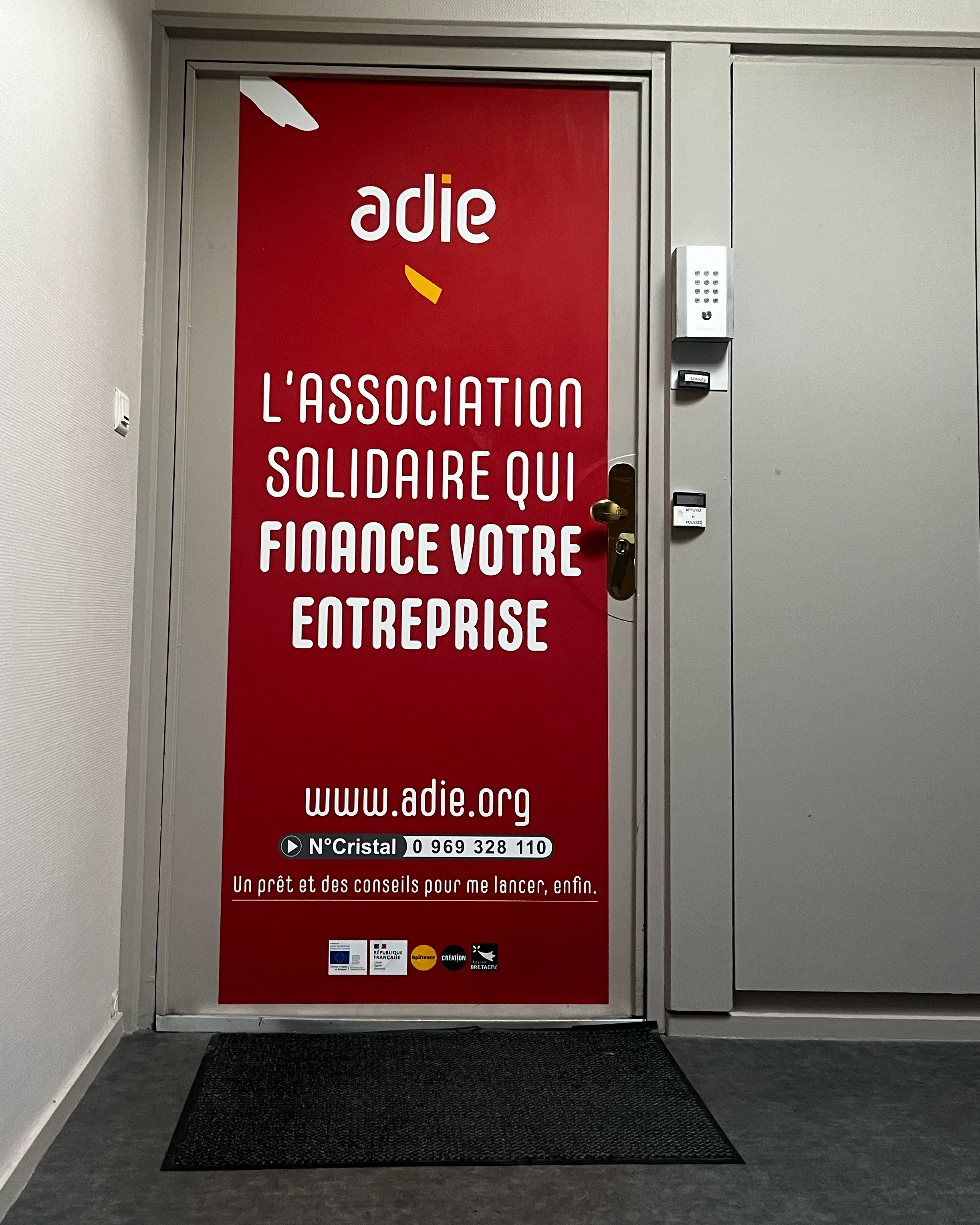 Foto 5 di Agence Adie