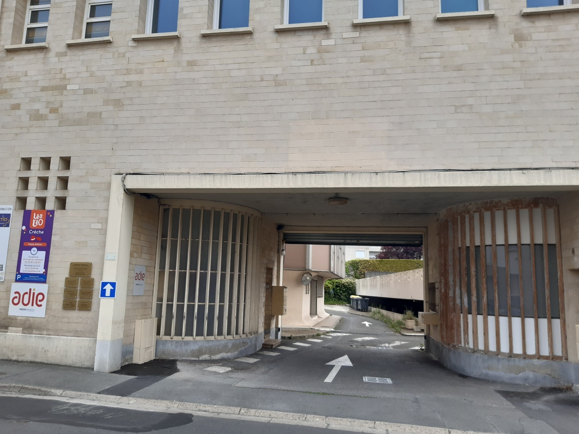 Foto 5 di Agence Adie