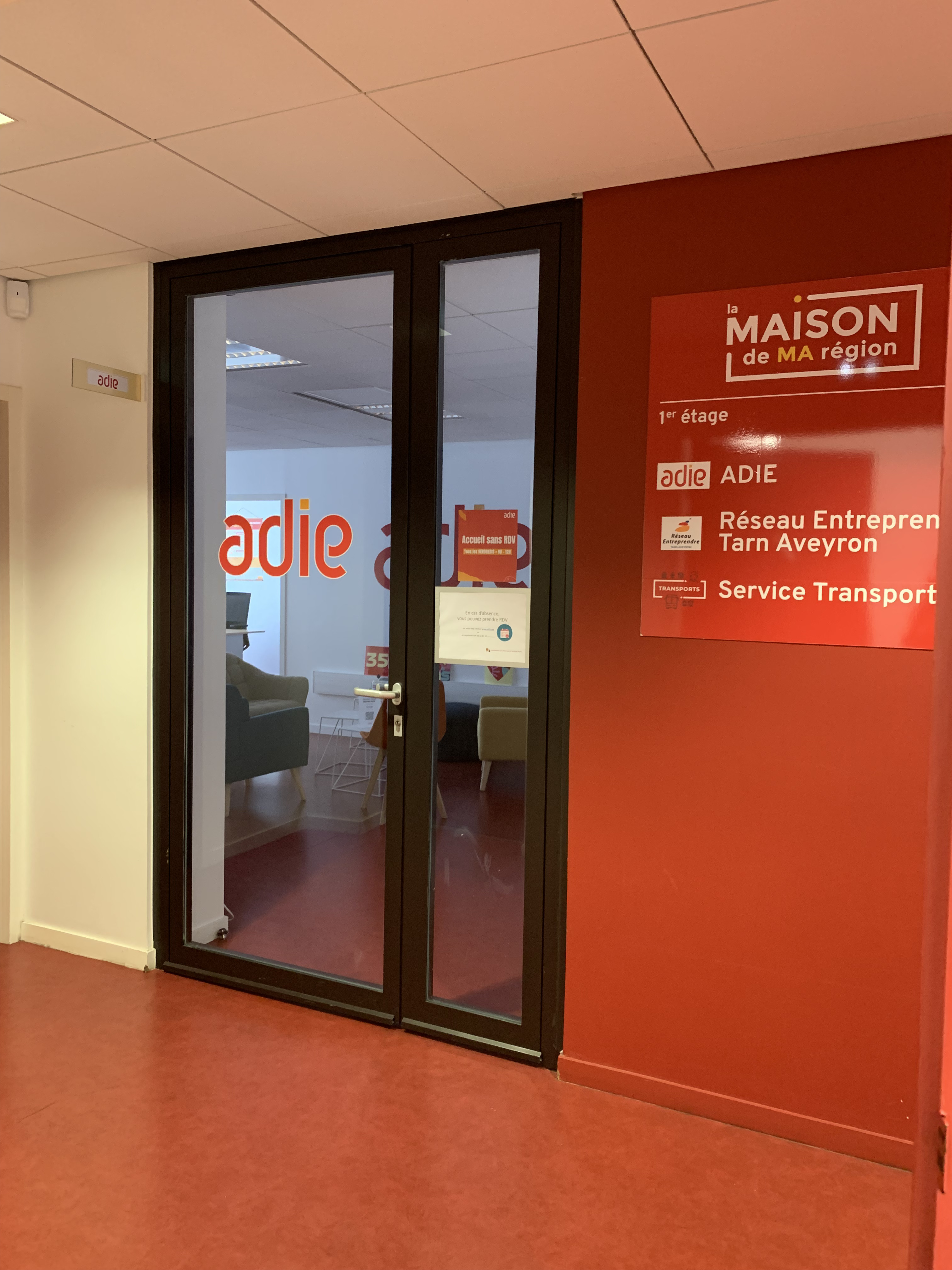 Foto 6 di Agence Adie