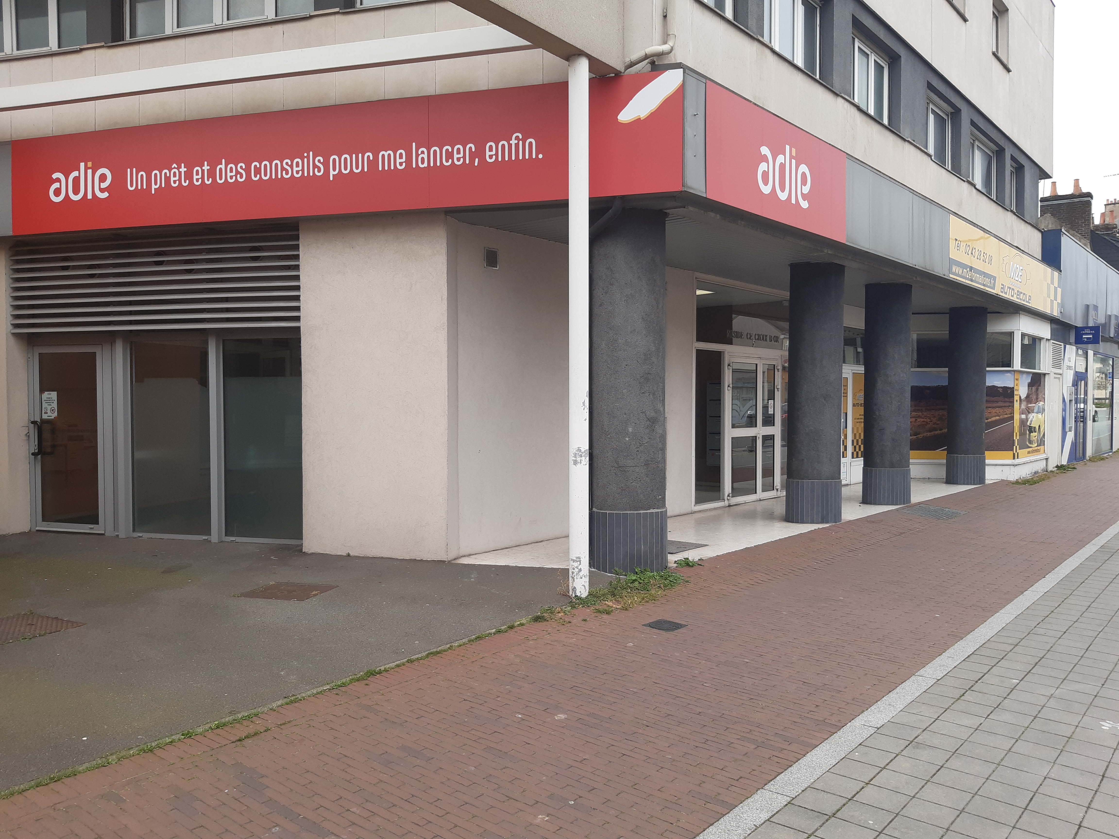 Foto 1 di Agence Adie