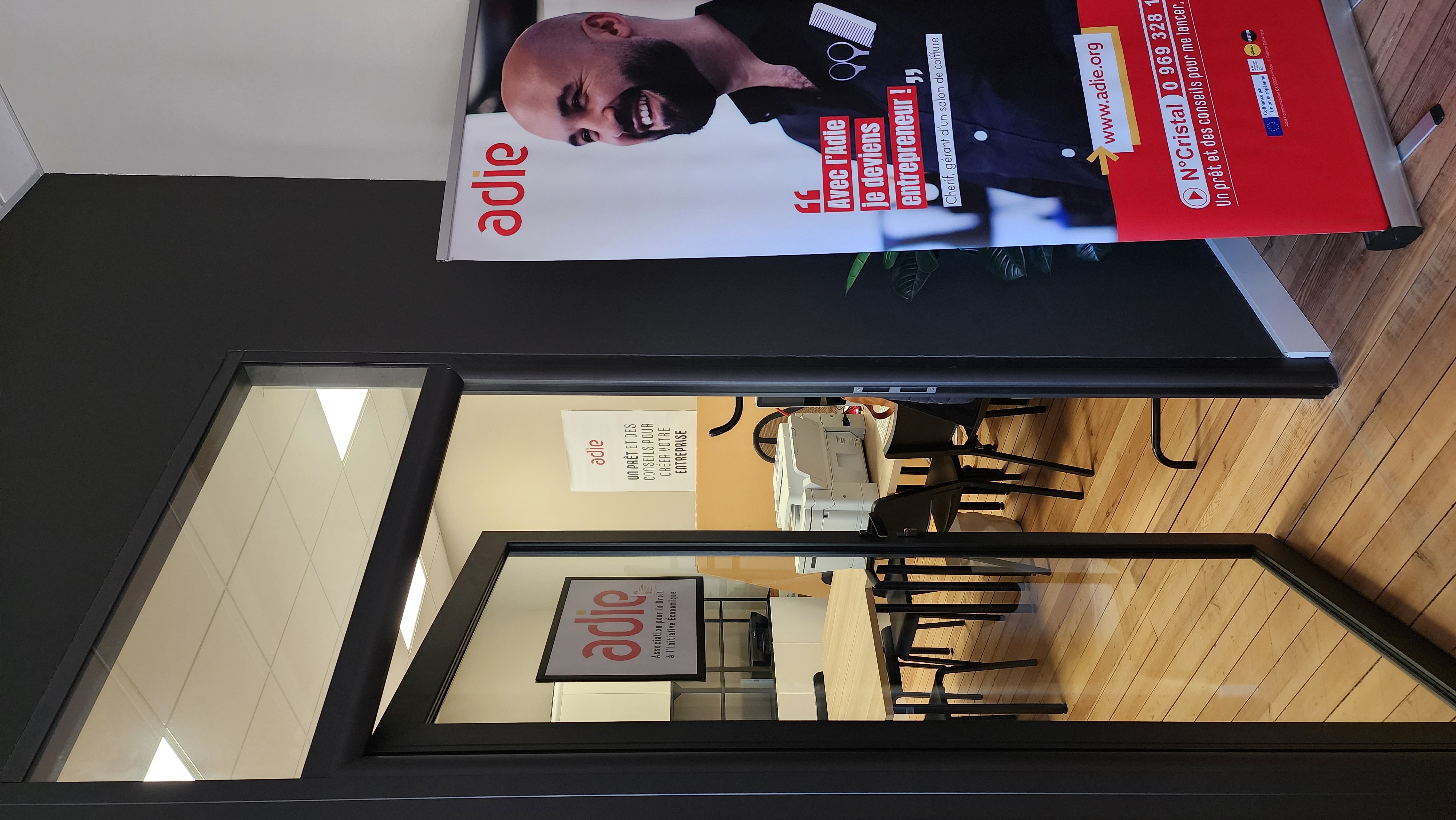 Foto 1 di Agence Adie