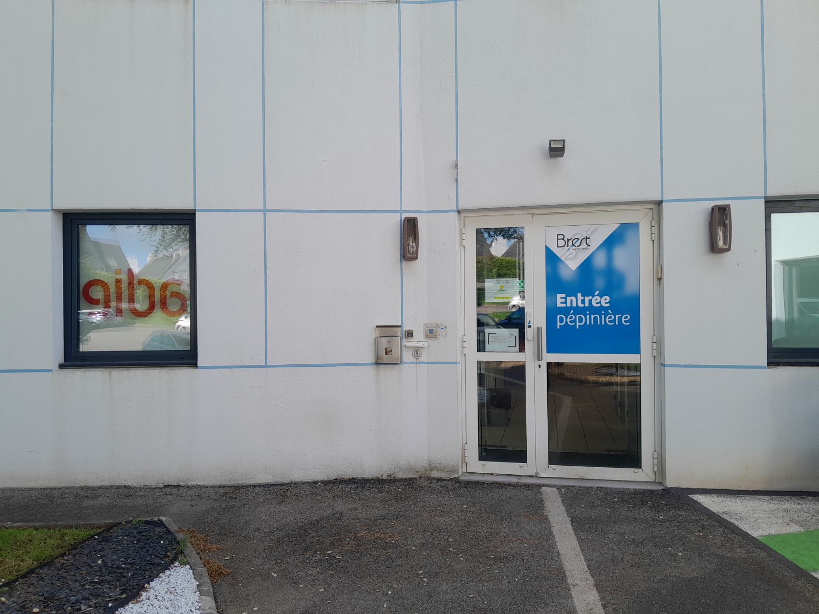 Foto 1 di Agence Adie