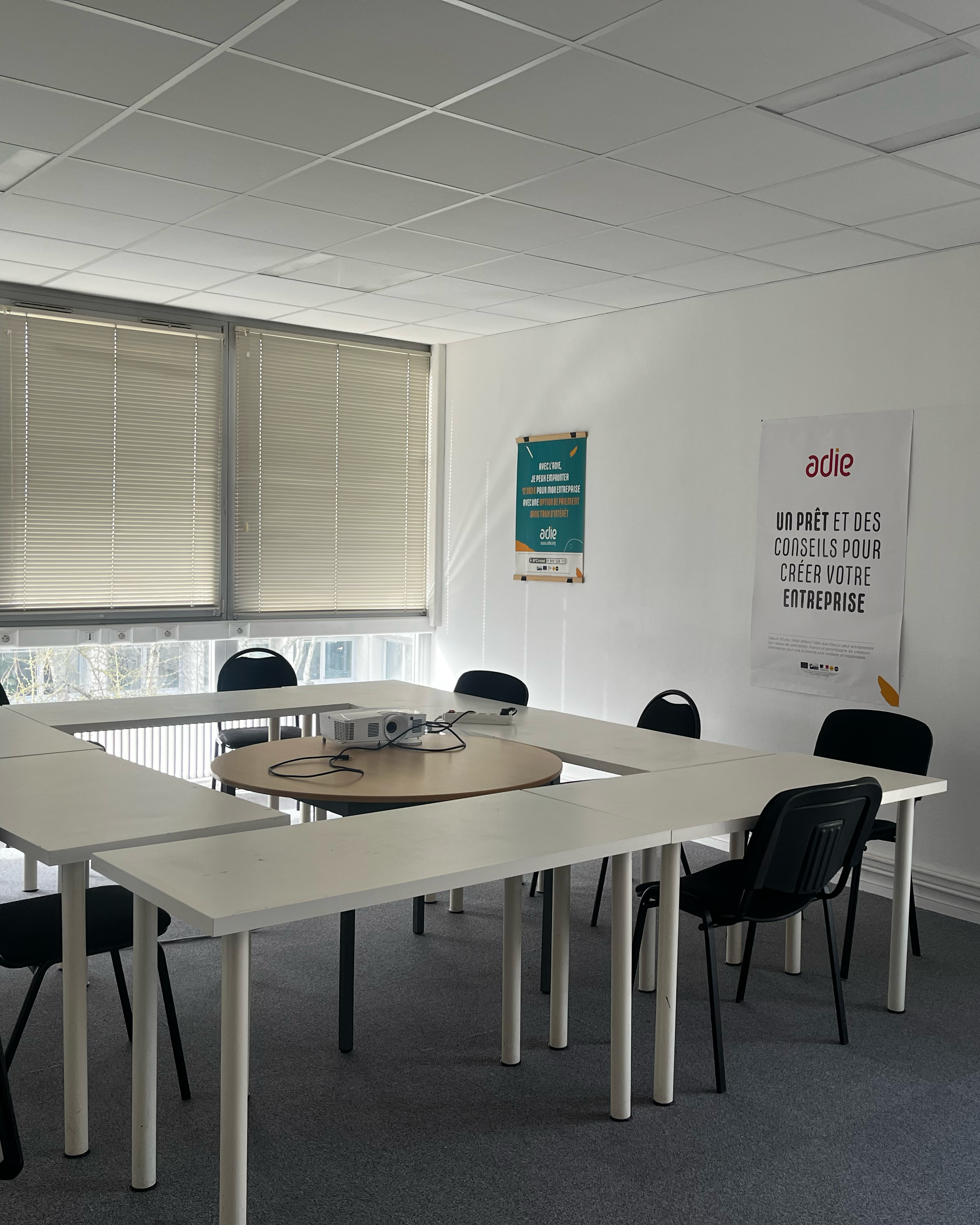 Foto 2 di Agence Adie
