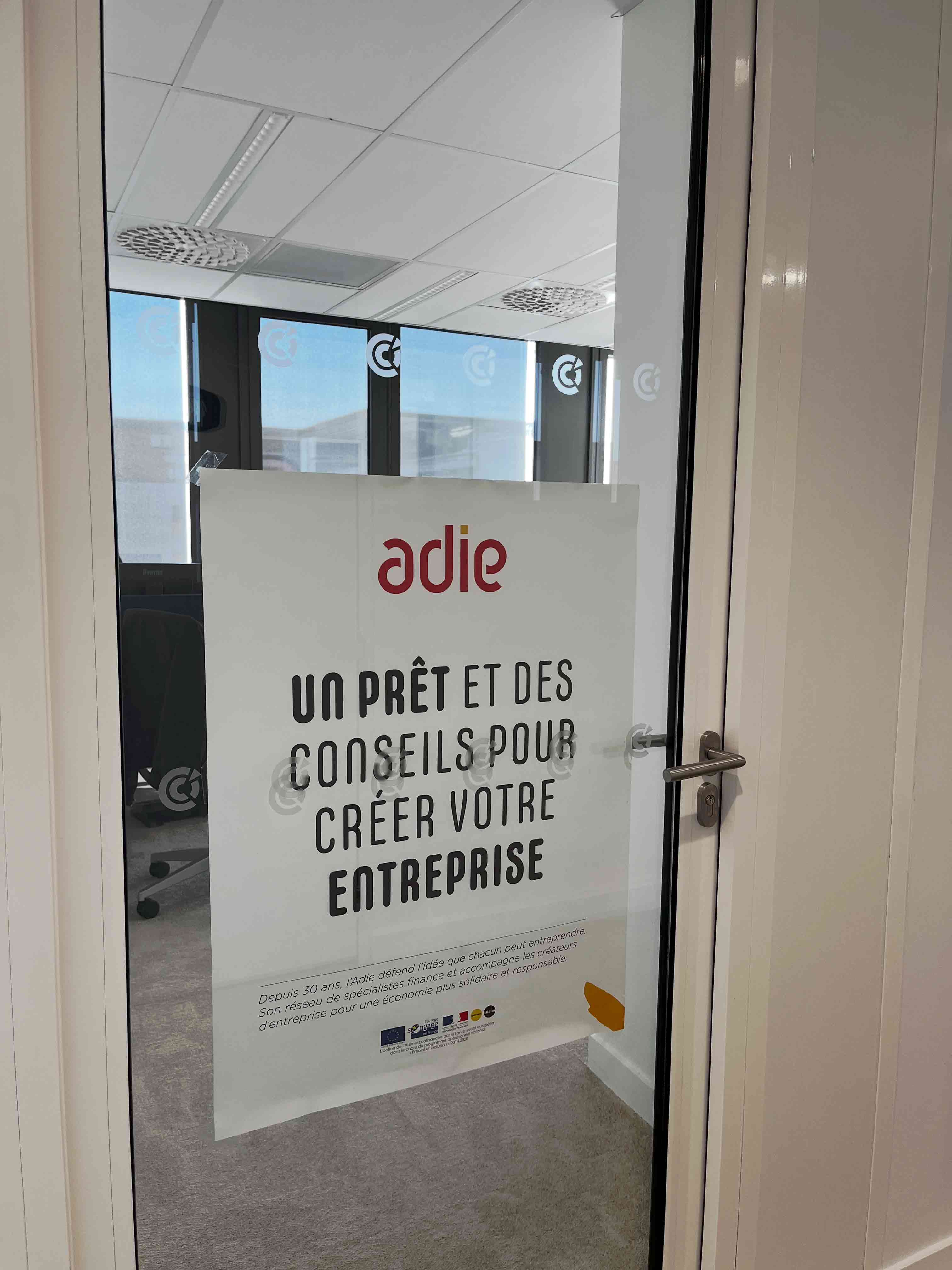 Foto 2 di Agence Adie