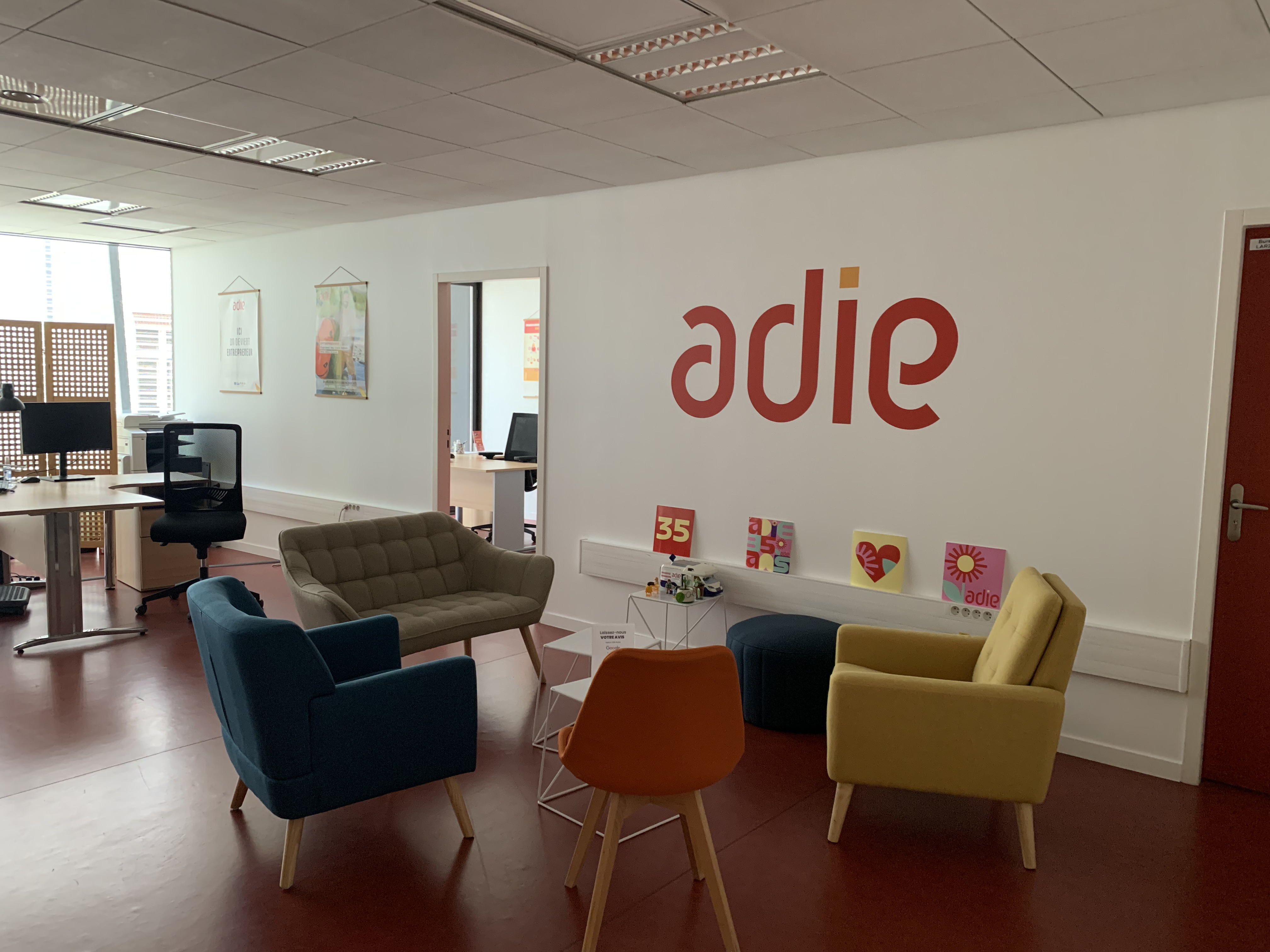 Foto 5 di Agence Adie
