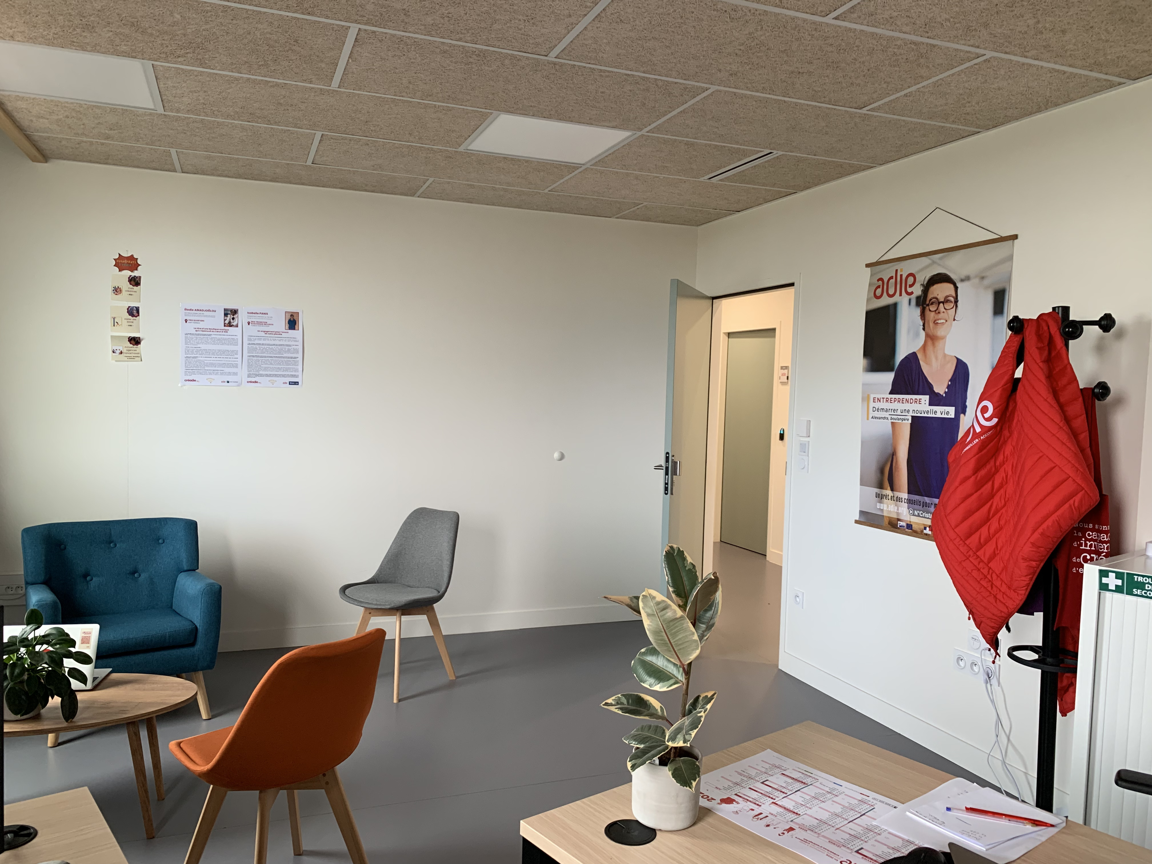 Foto 4 di Agence Adie