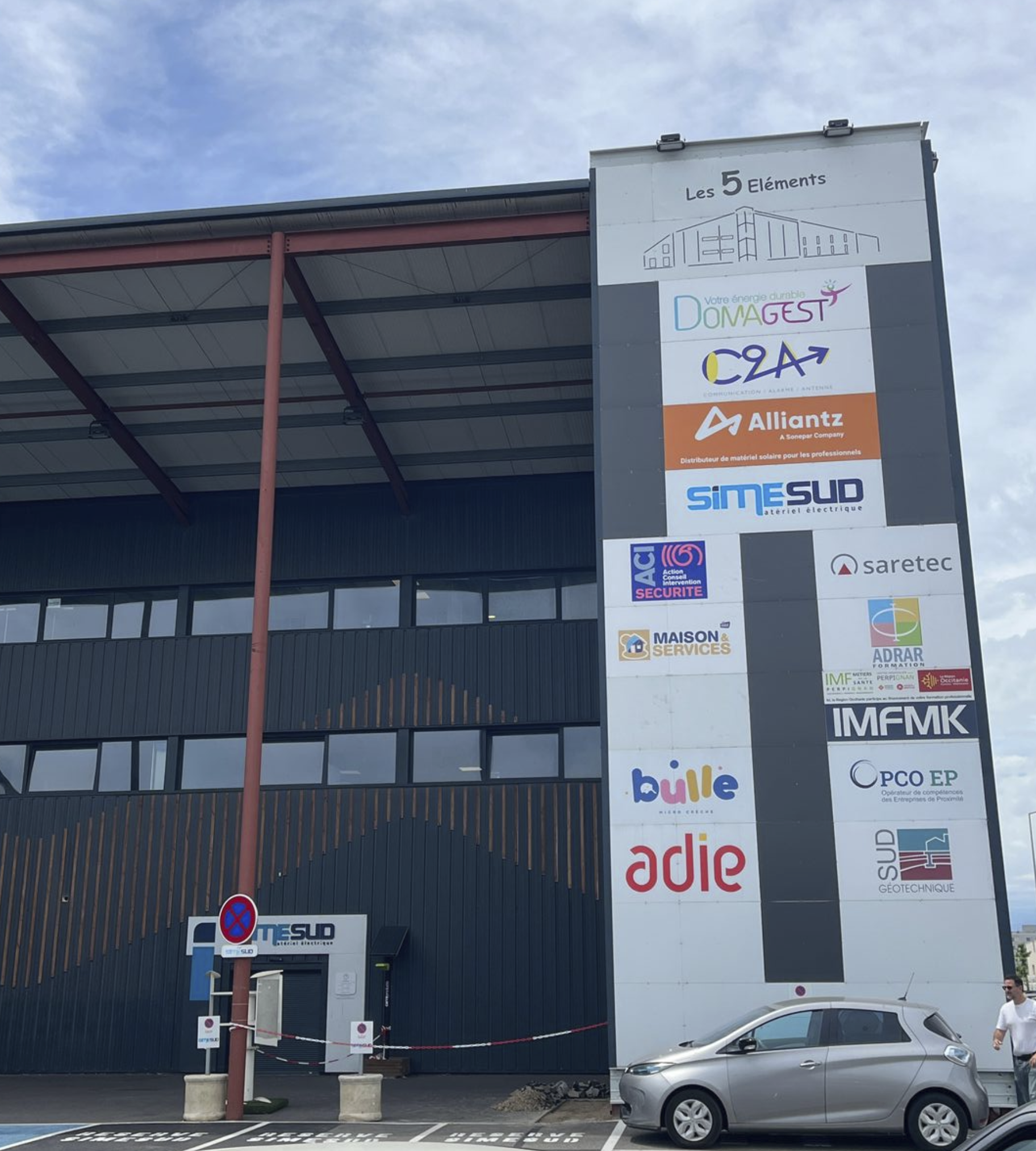Foto 1 di Agence Adie