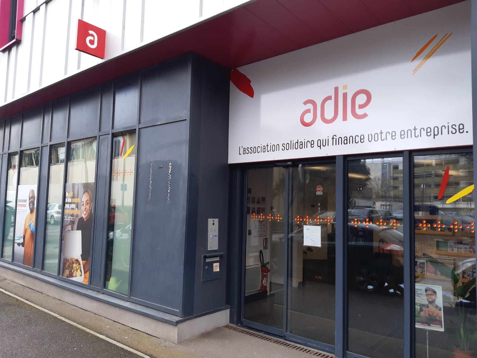 Foto 3 di Agence Adie