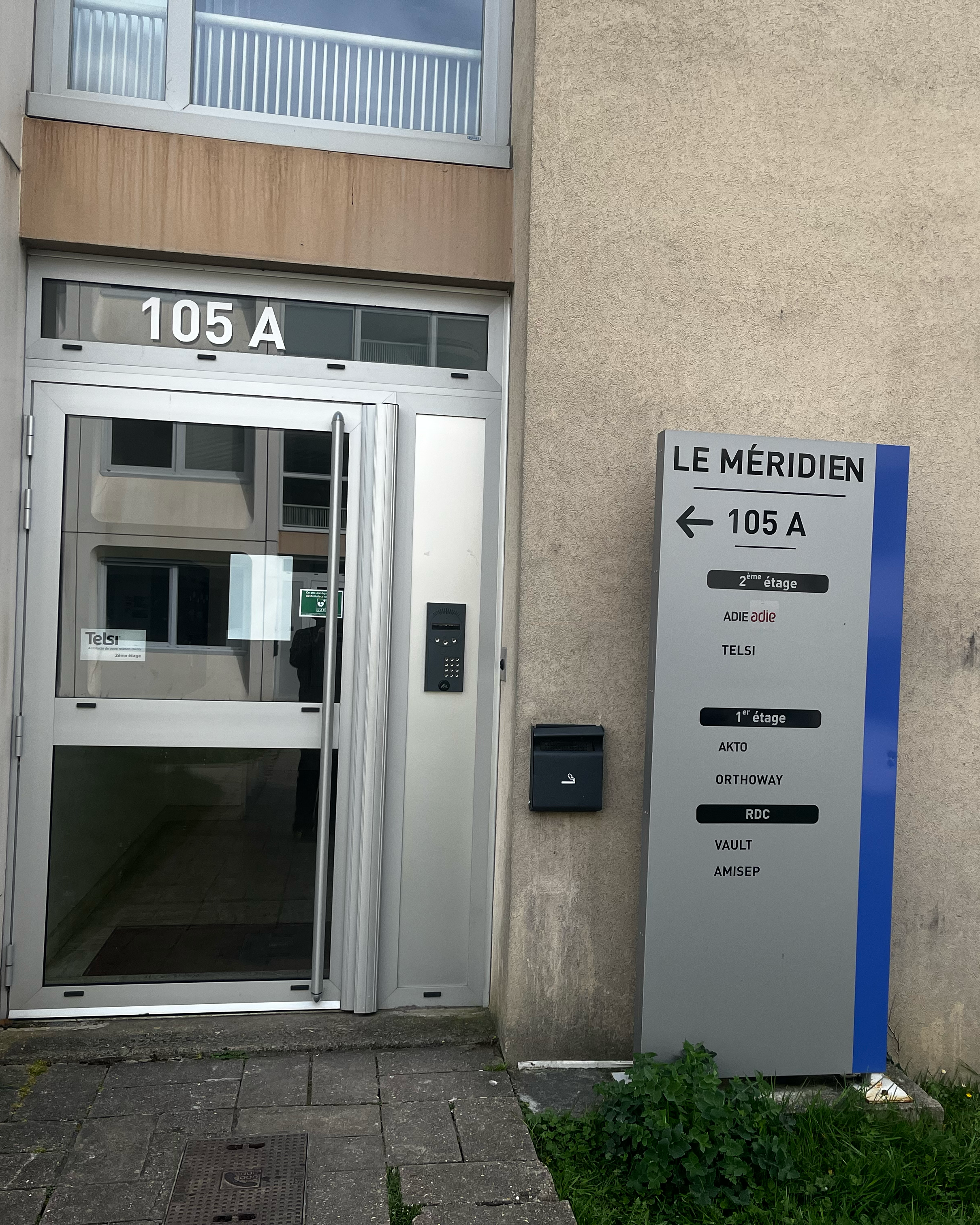 Foto 3 di Agence Adie