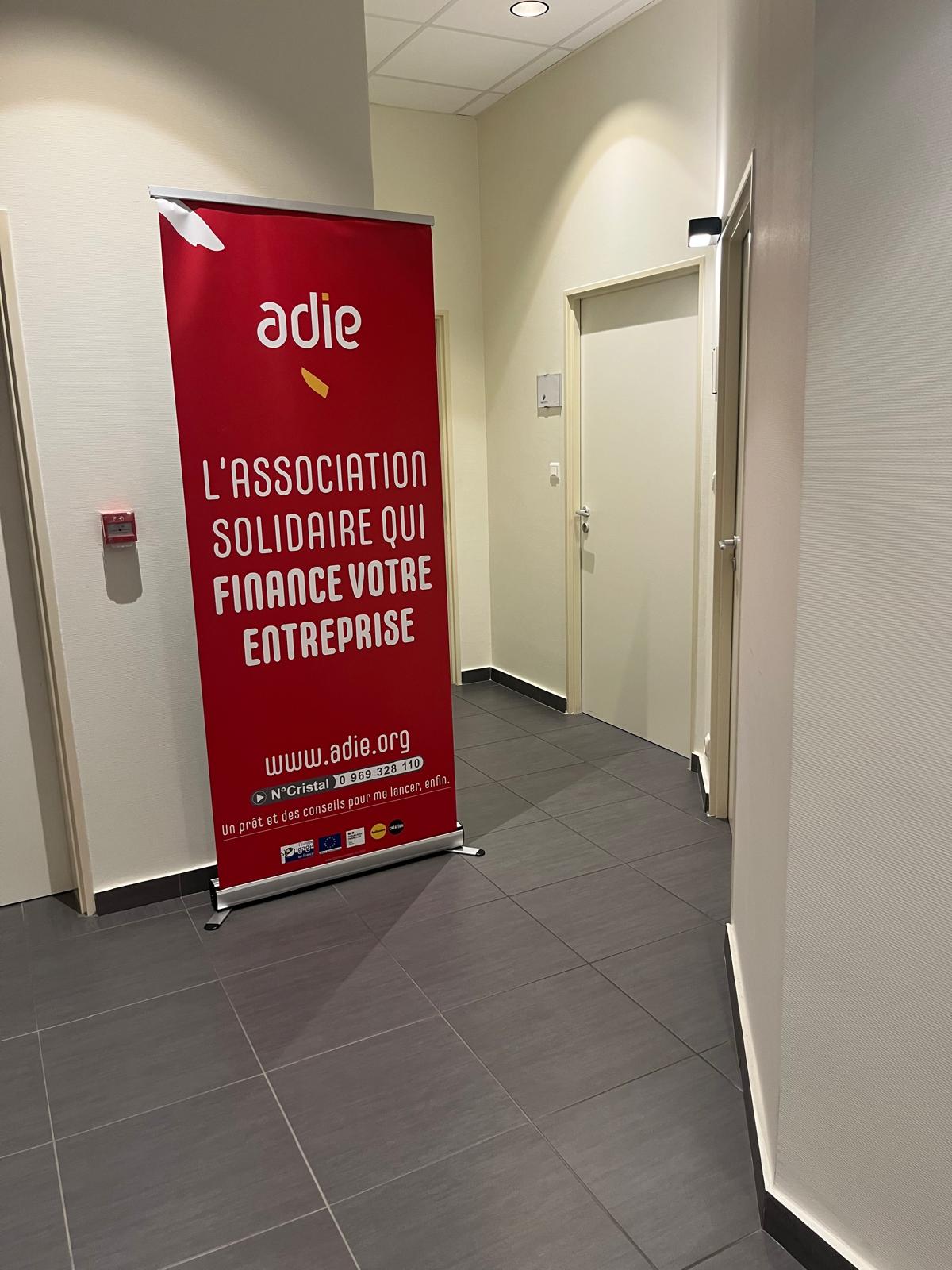 Foto 3 di Agence Adie