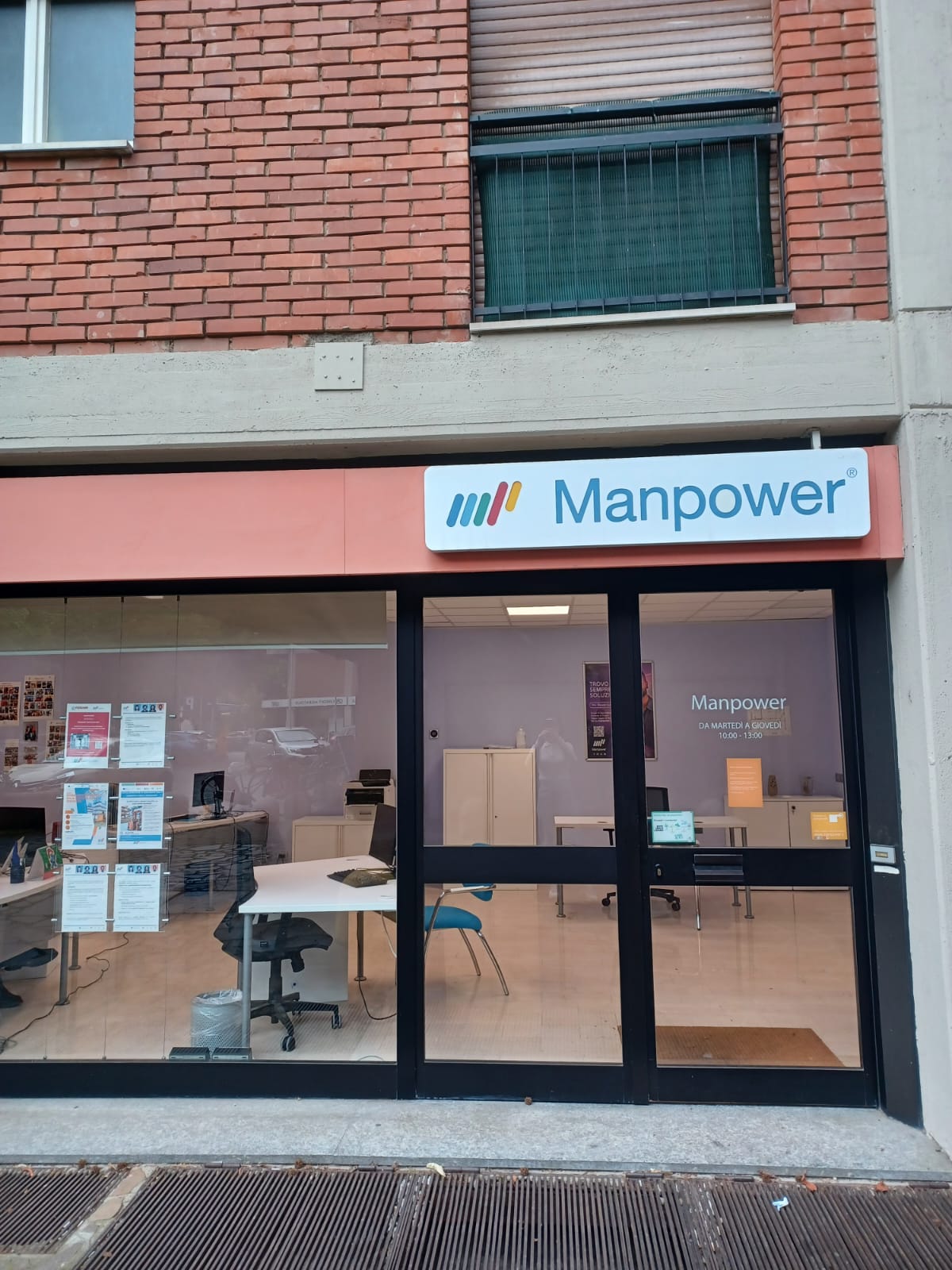 Foto 5 di Manpower