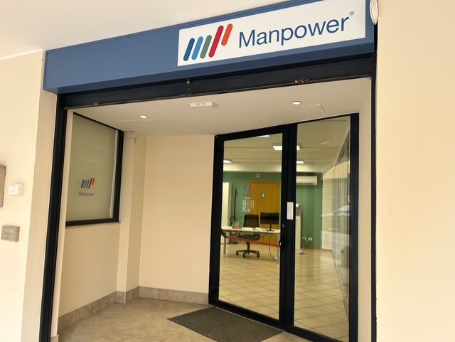 Foto 4 di Manpower - Manerbio