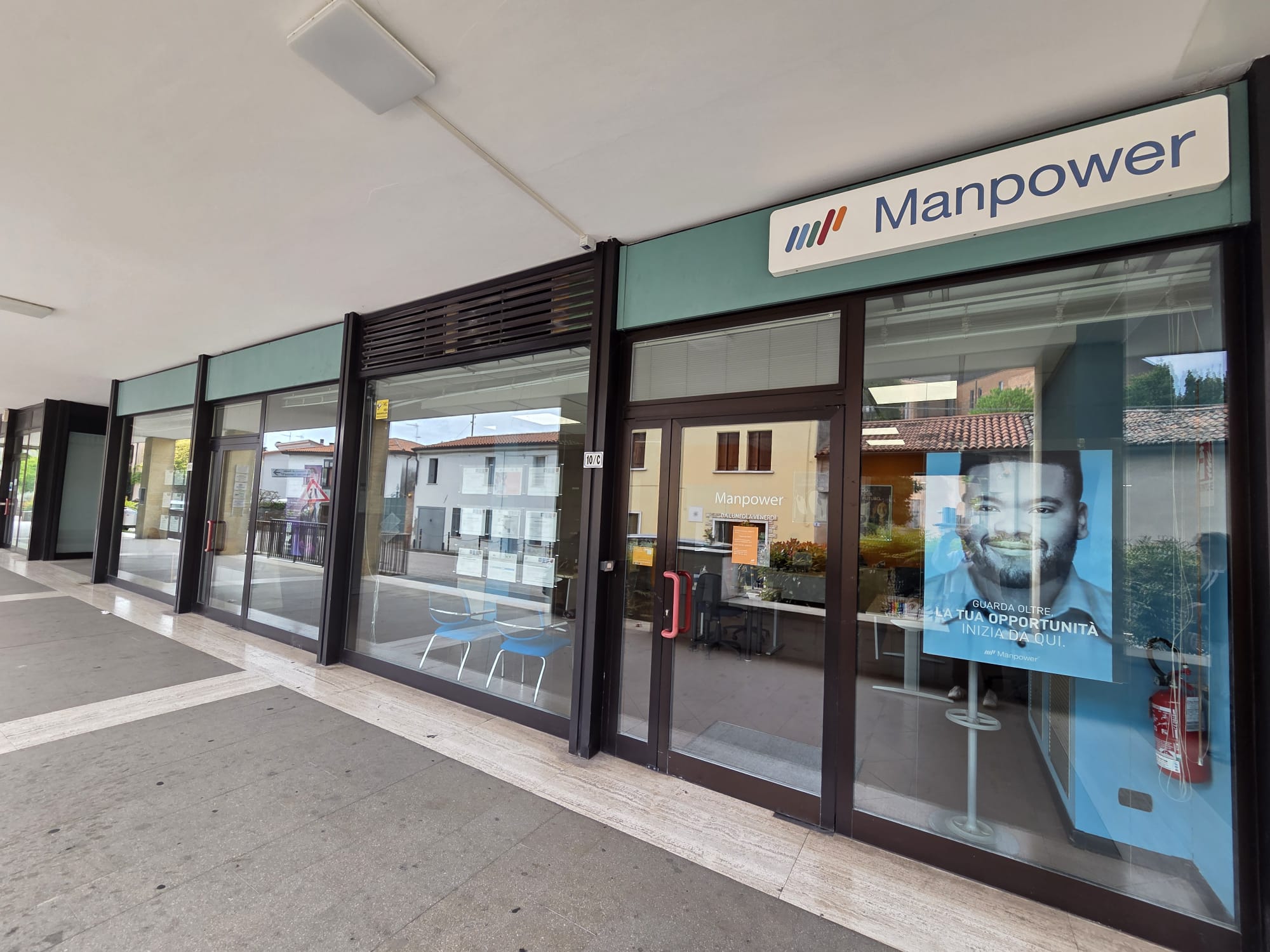 Foto 3 di Manpower