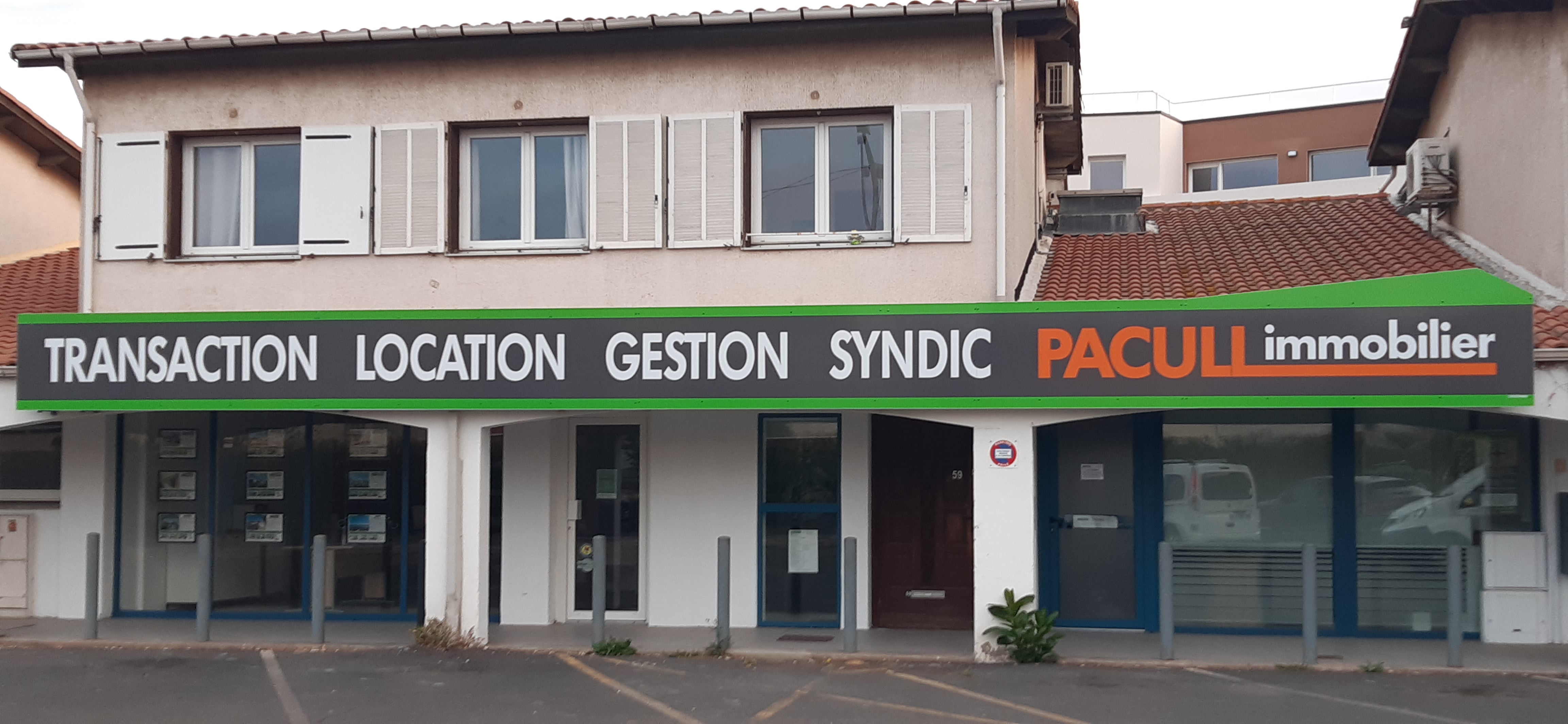 Foto 2 di PACULL IMMOBILIER