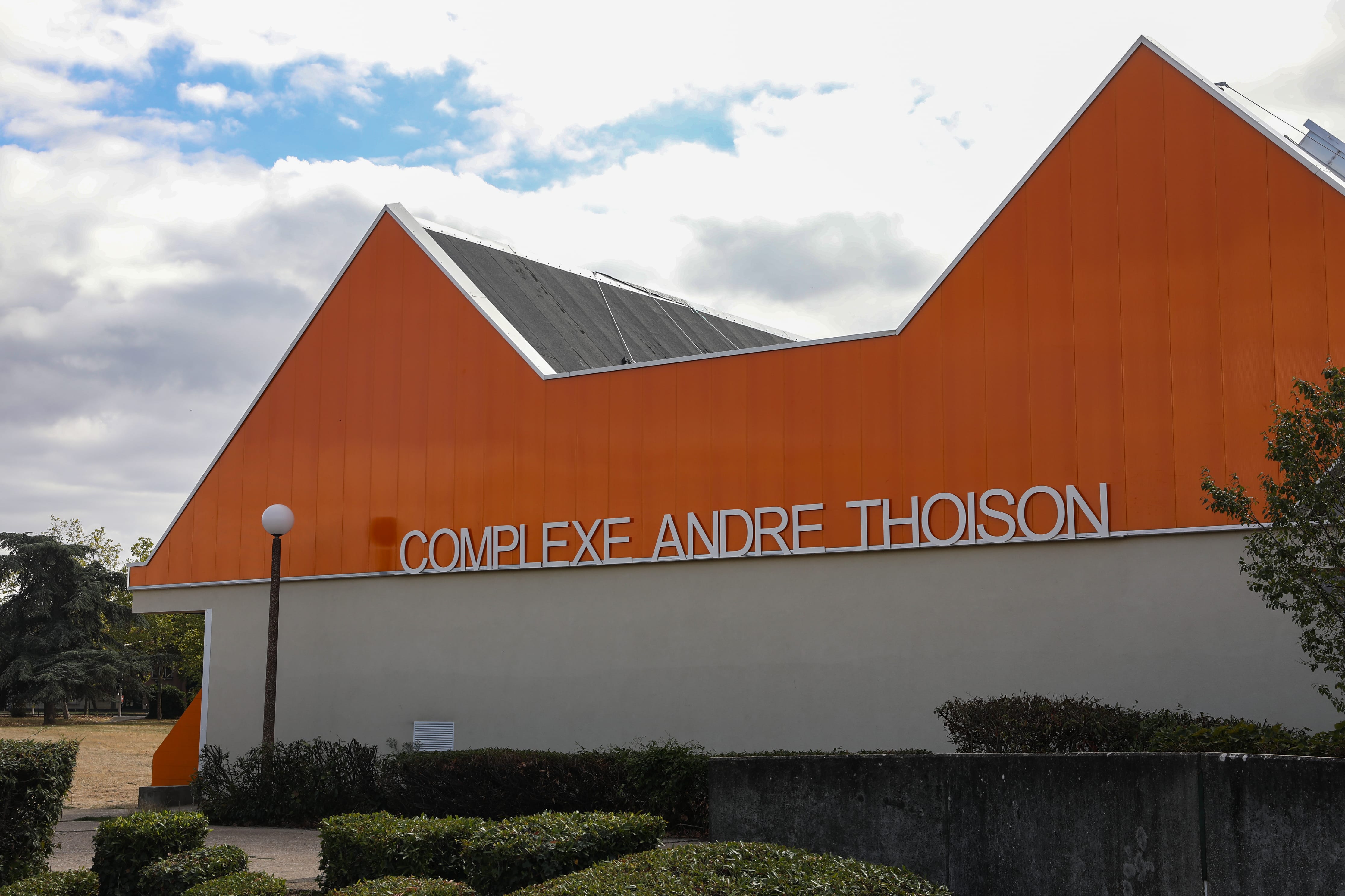 Foto 1 di Complexe sportif Andre Thoison