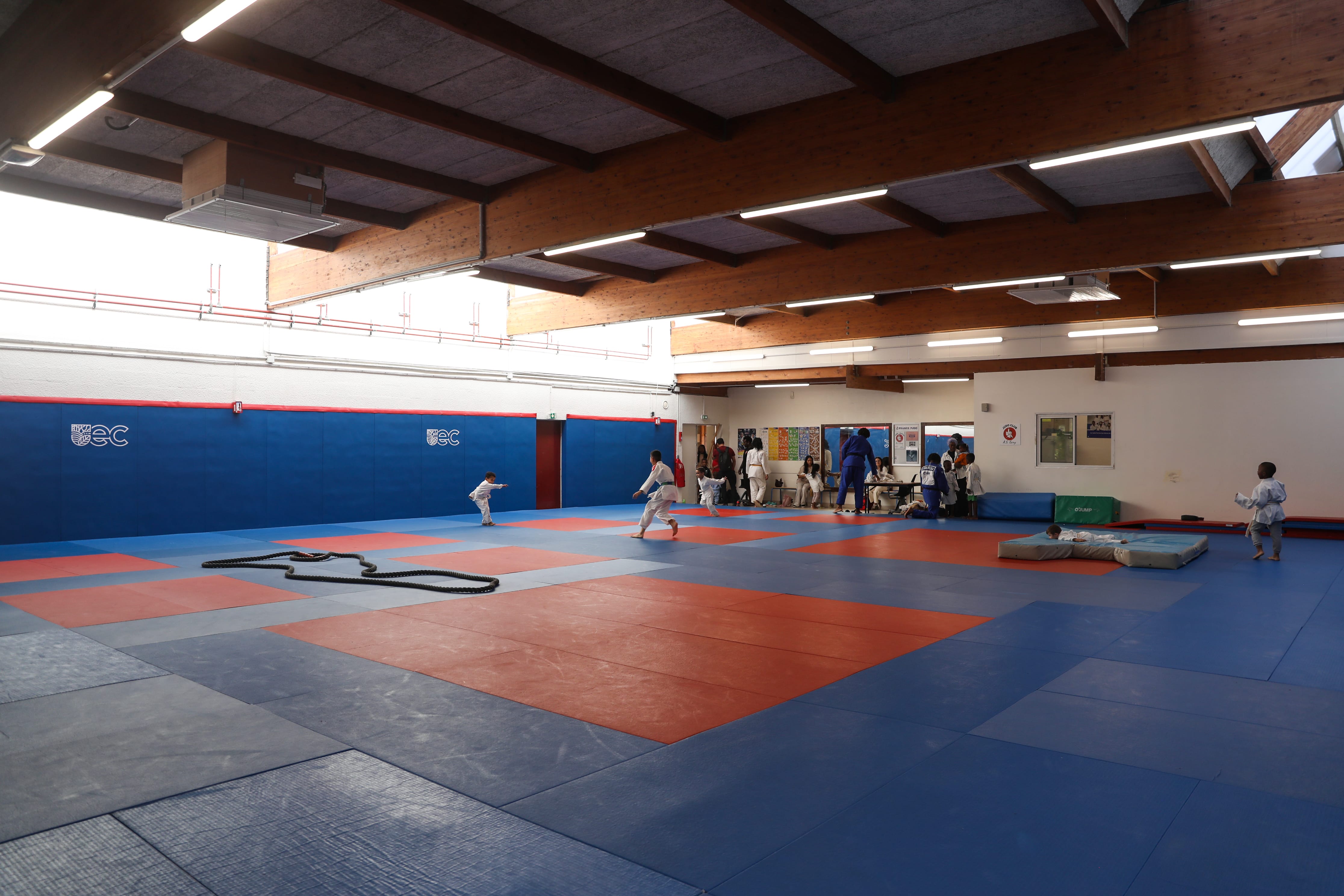 Foto 13 di Complexe sportif Andre Thoison