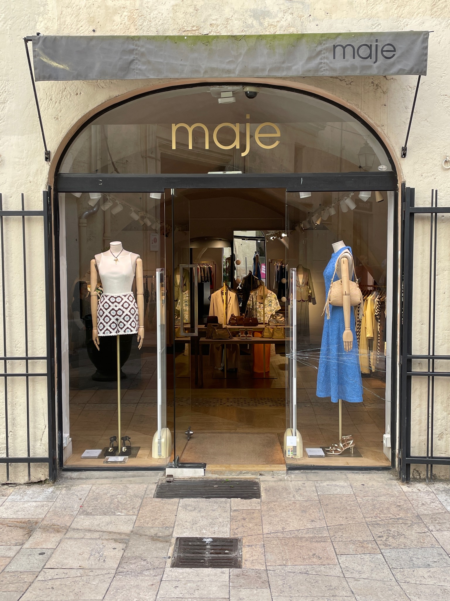 Foto 8 di Maje - Montpellier