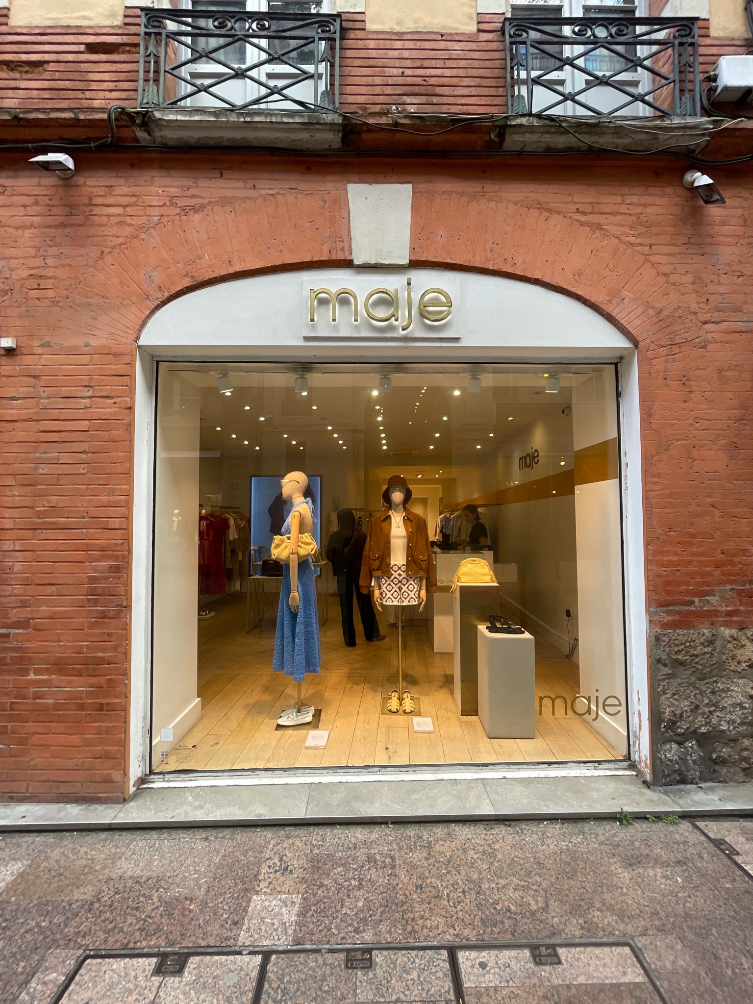 Foto 4 di Maje - Toulouse