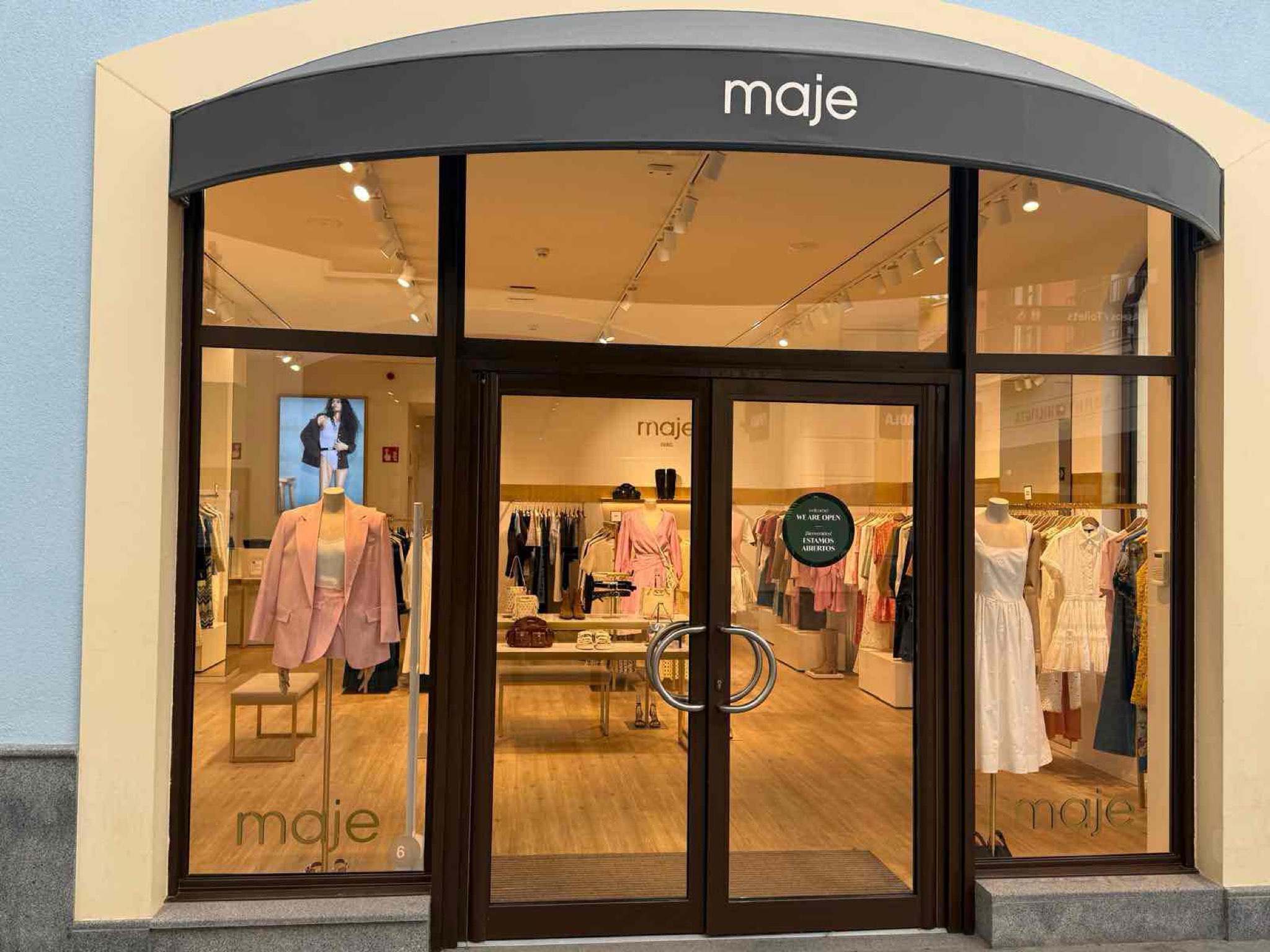 Foto 10 di Maje Outlet - Malaga