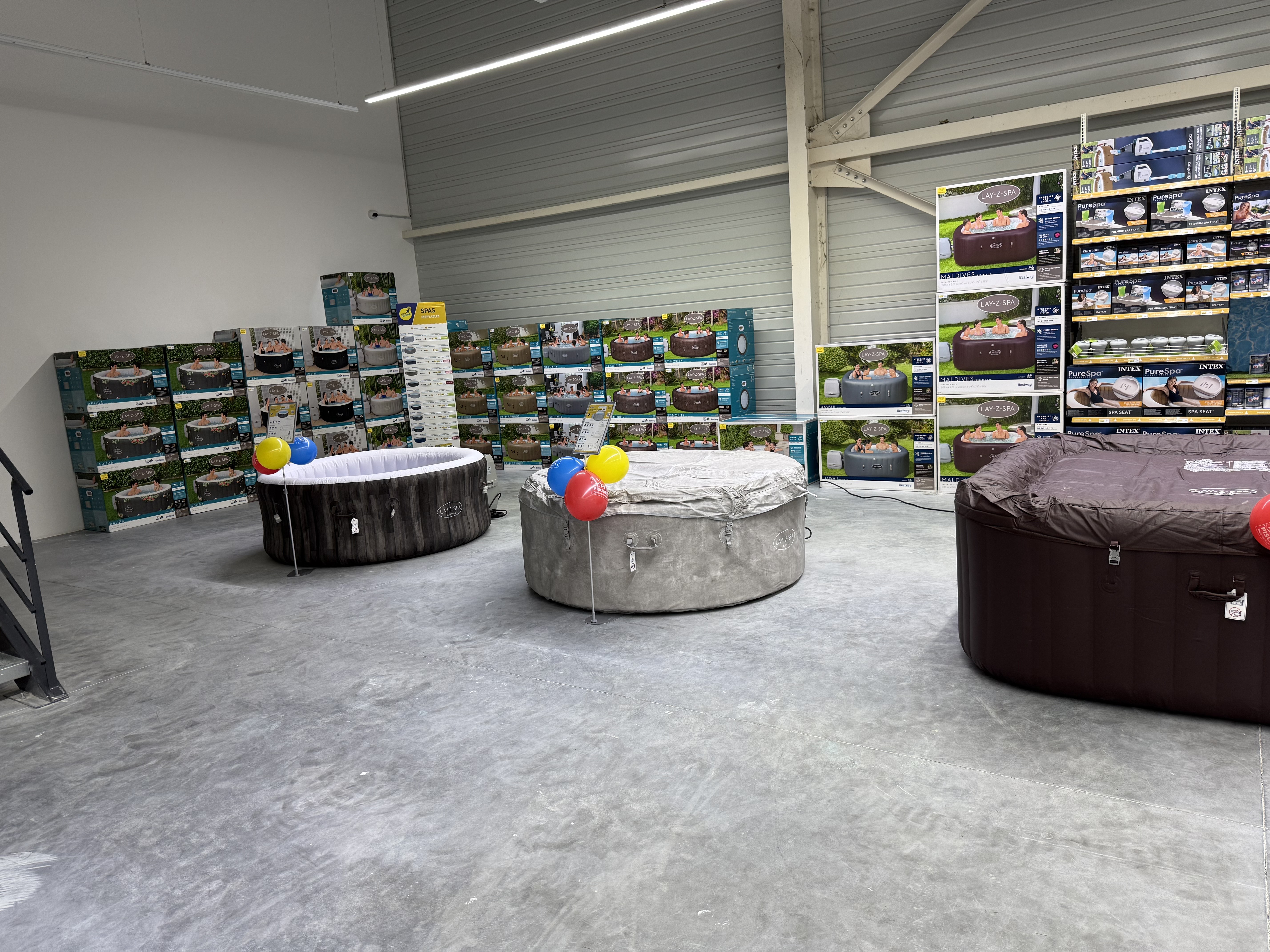 Foto 5 di Cash Piscines