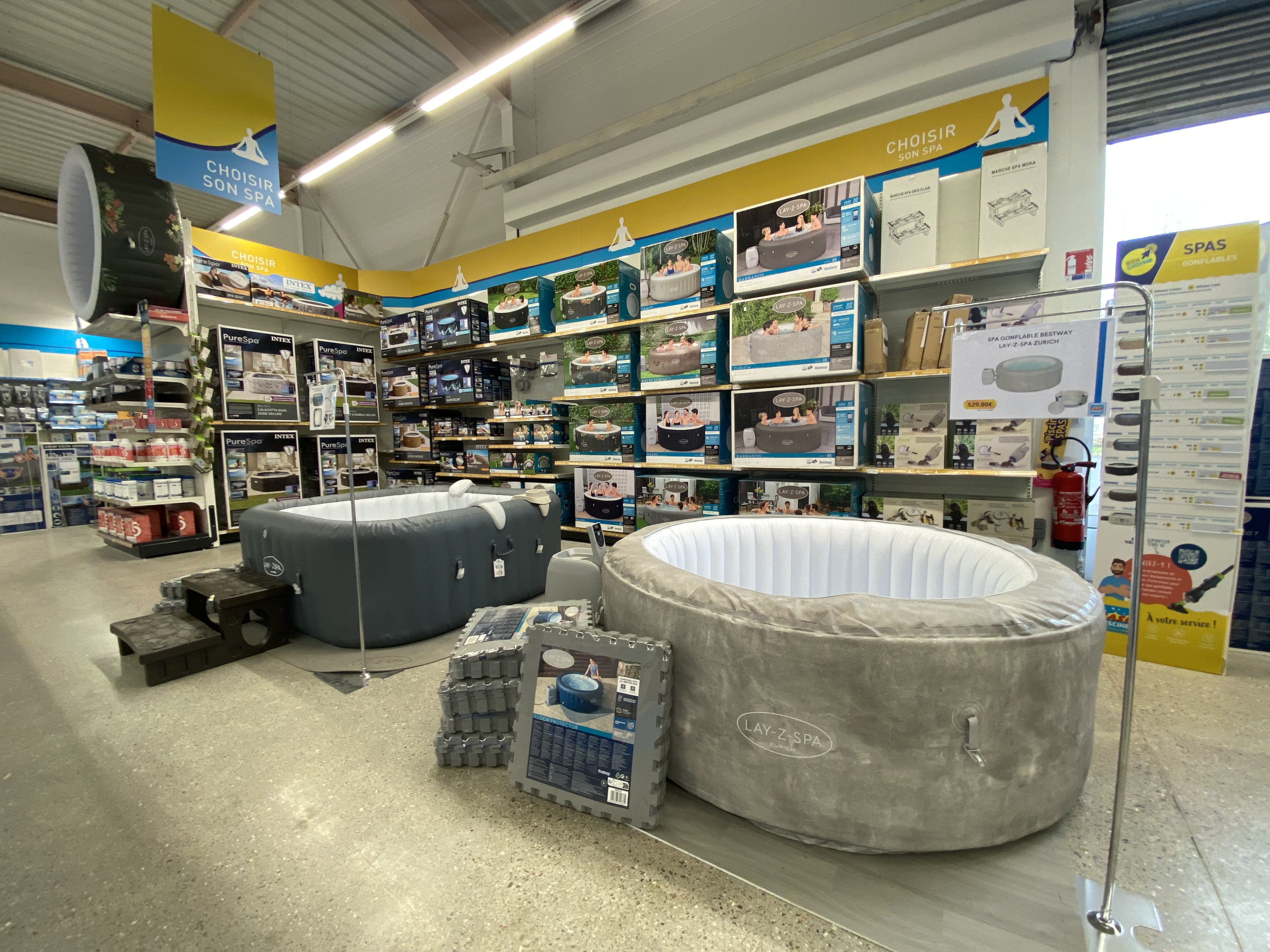 Foto 6 di Cash Piscines
