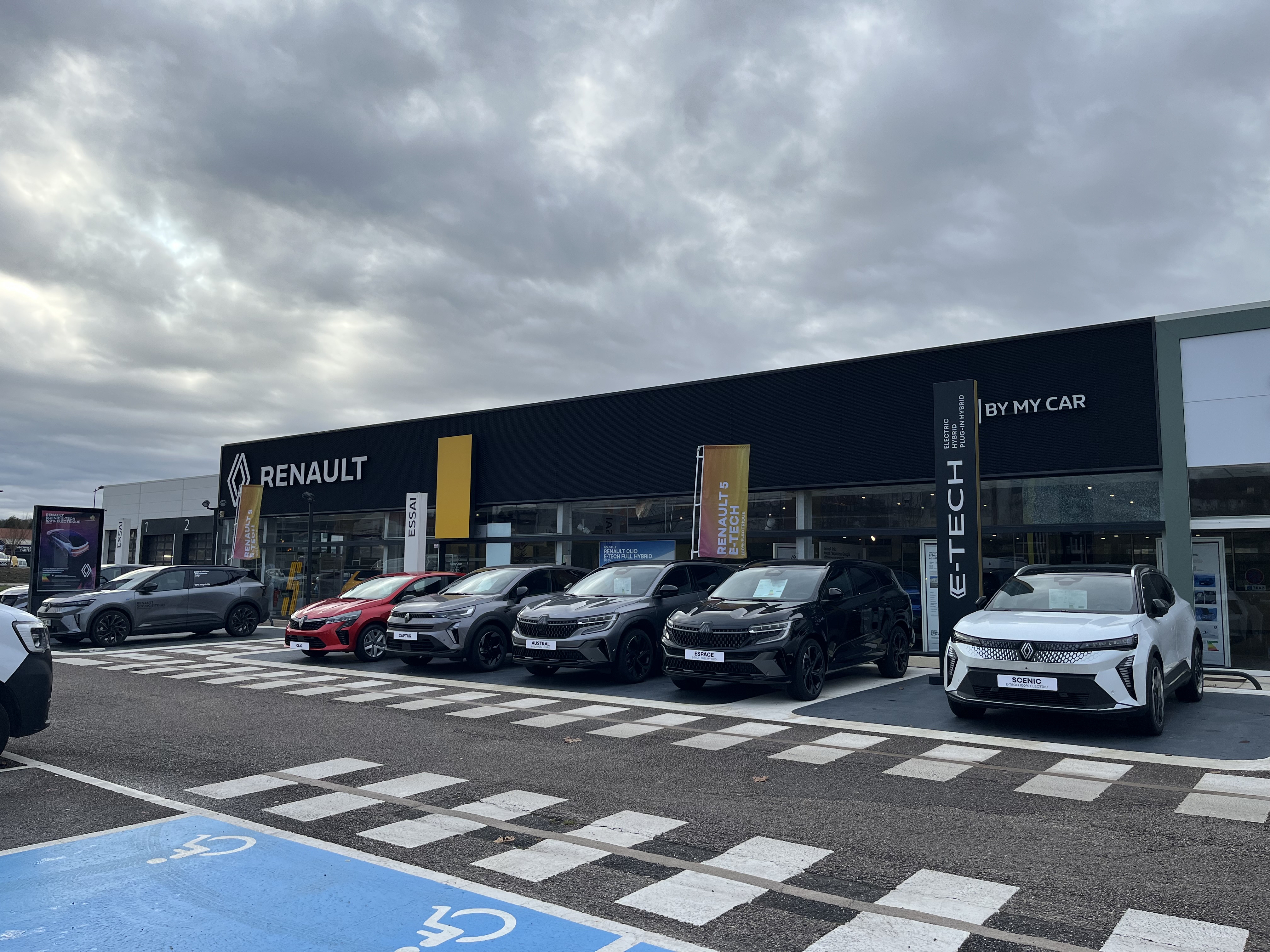 Foto 1 di Renault Bar Le Duc - BYmyCAR