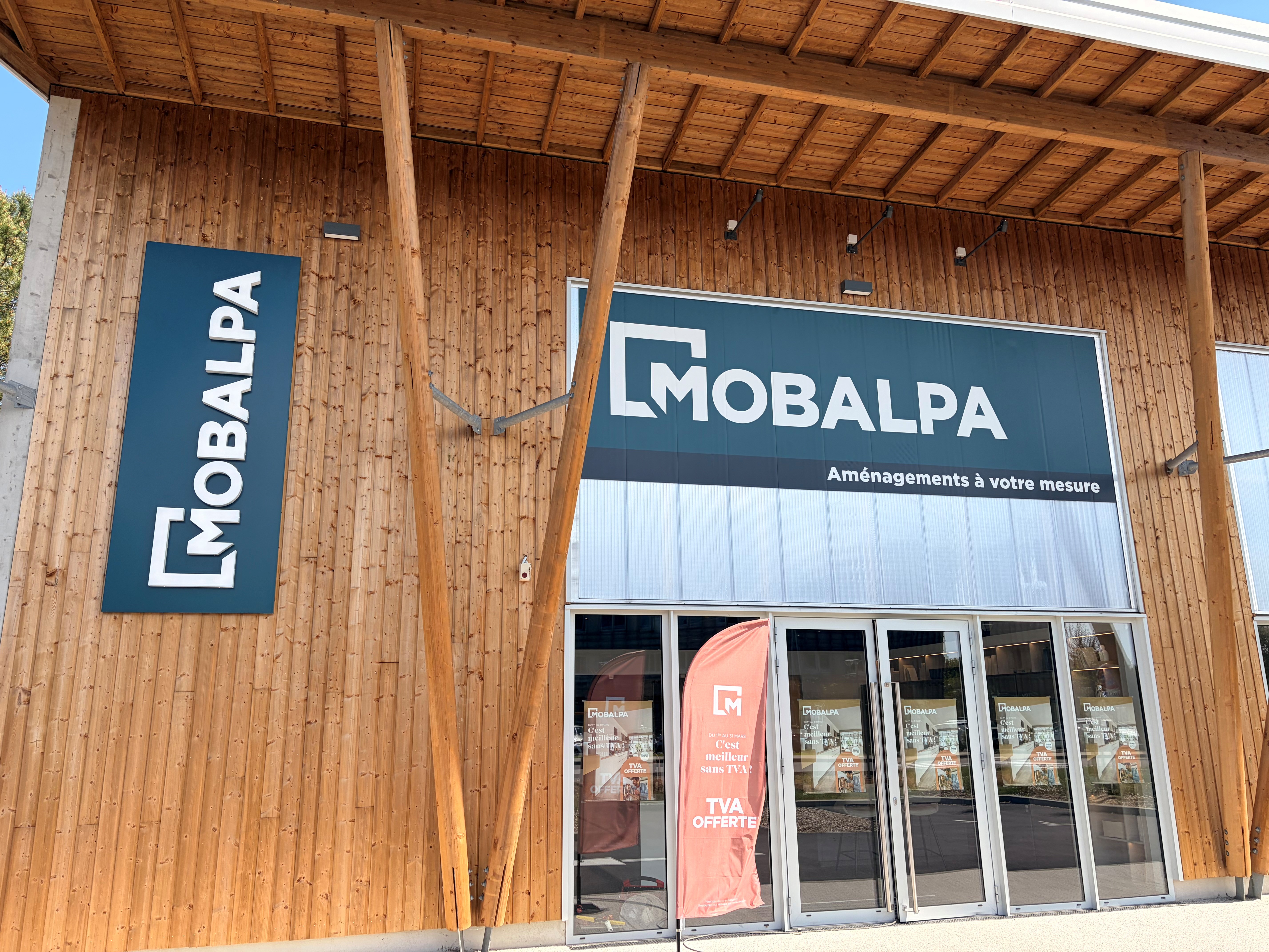 Foto 2 di Mobalpa