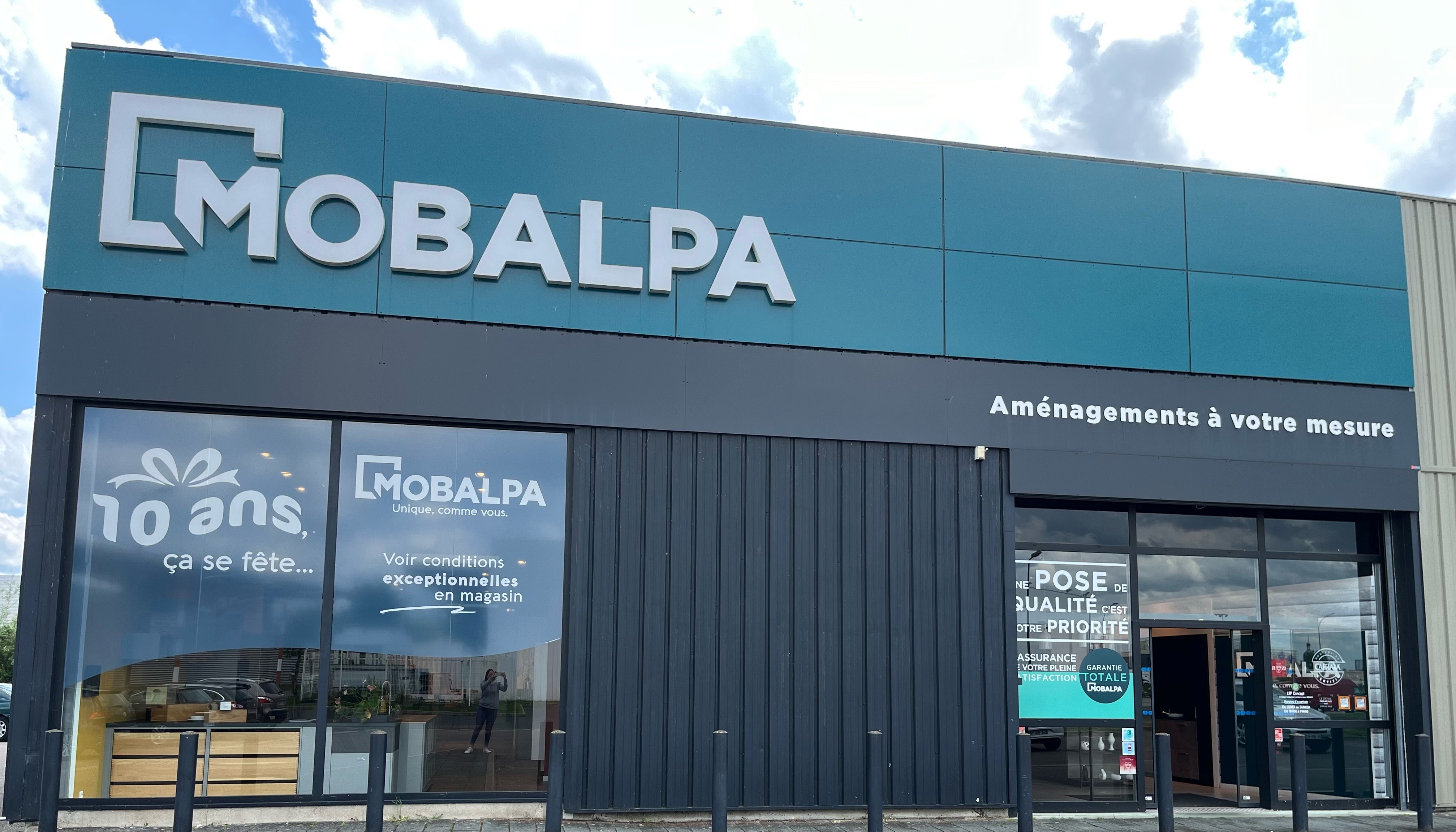 Foto 1 di Mobalpa