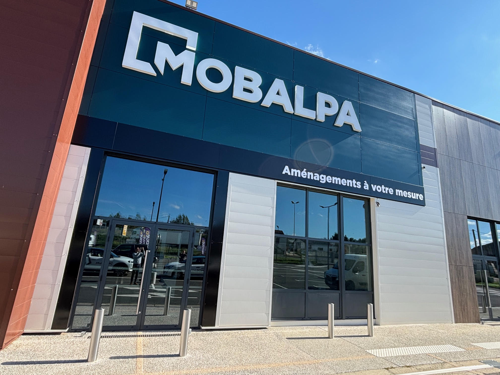 Foto 1 di Mobalpa