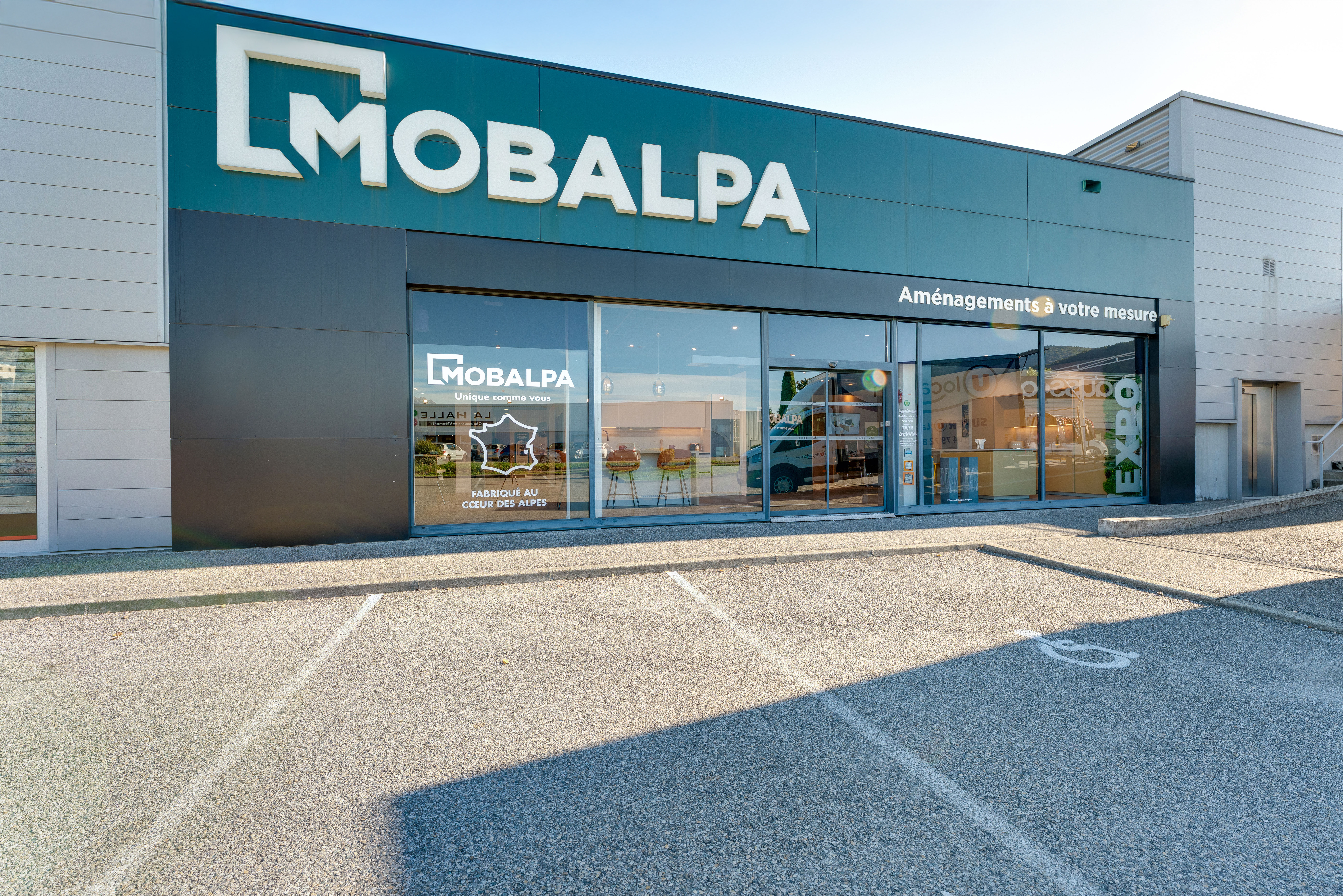 Foto 2 di Mobalpa