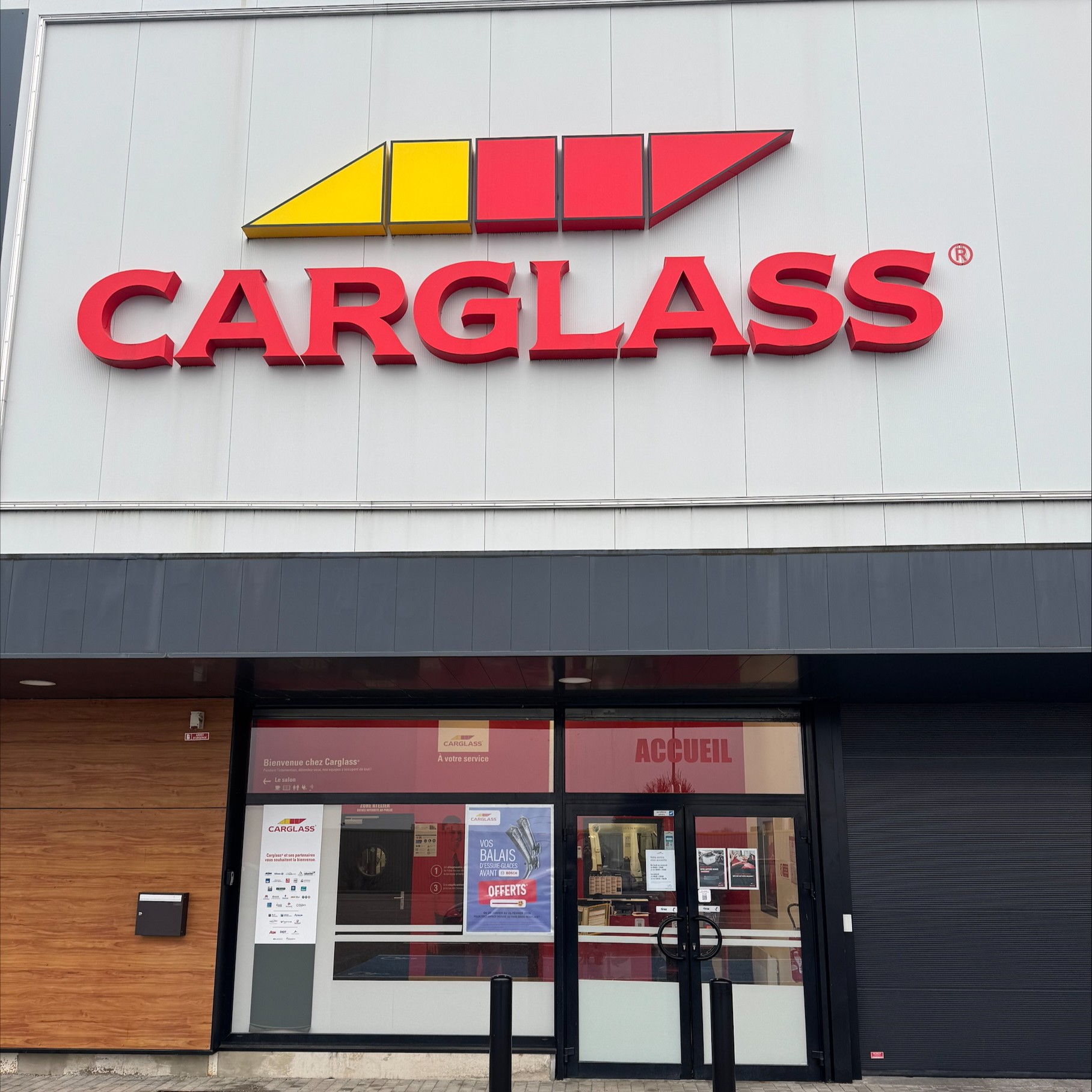 Foto 99 di CARGLASS Pare-Brise Verdun