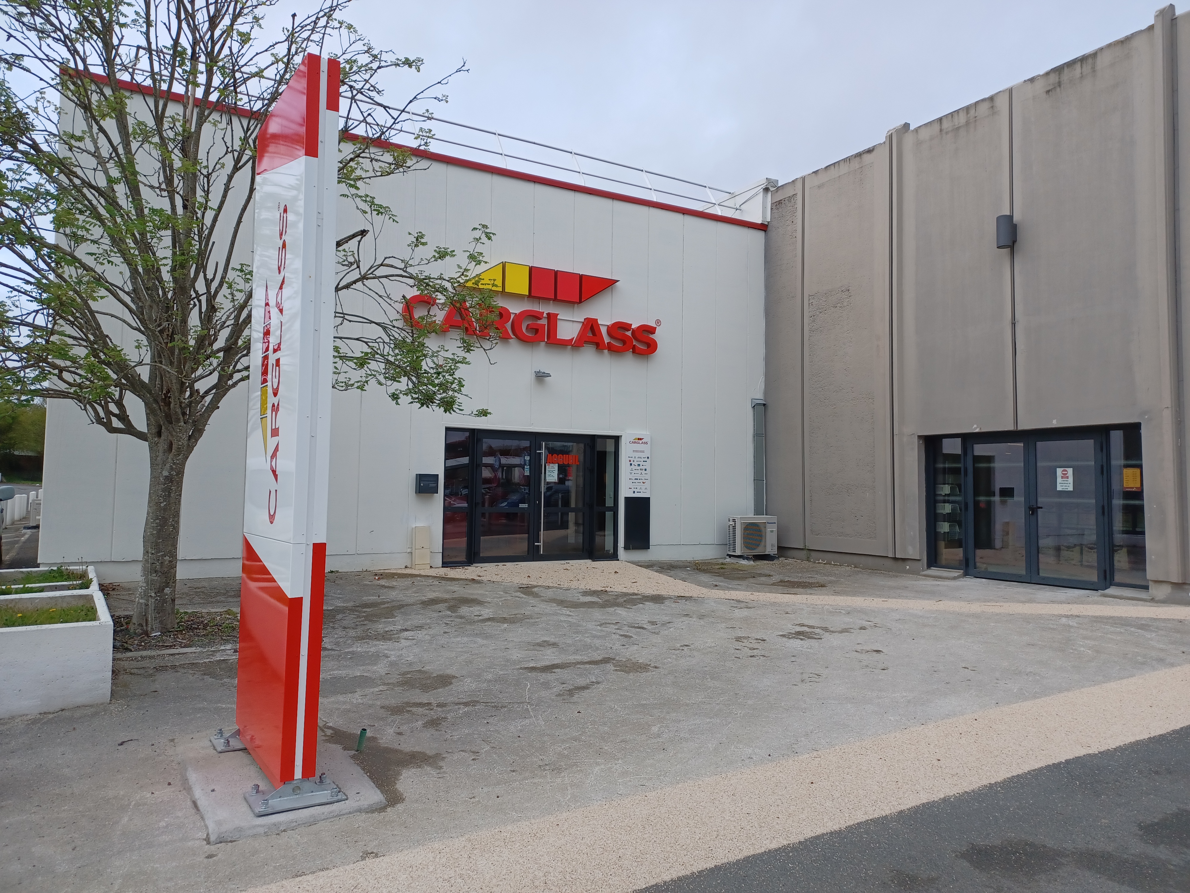 Foto 134 di CARGLASS Pare-Brise Guingamp