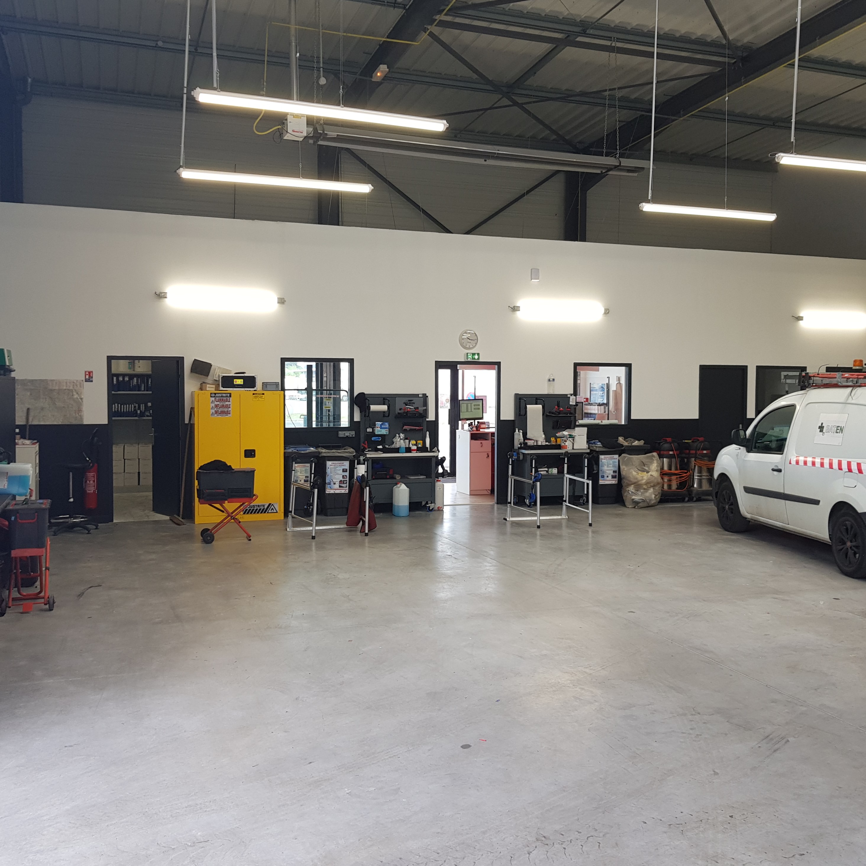 Foto 73 di CARGLASS Pare-Brise Châtellerault