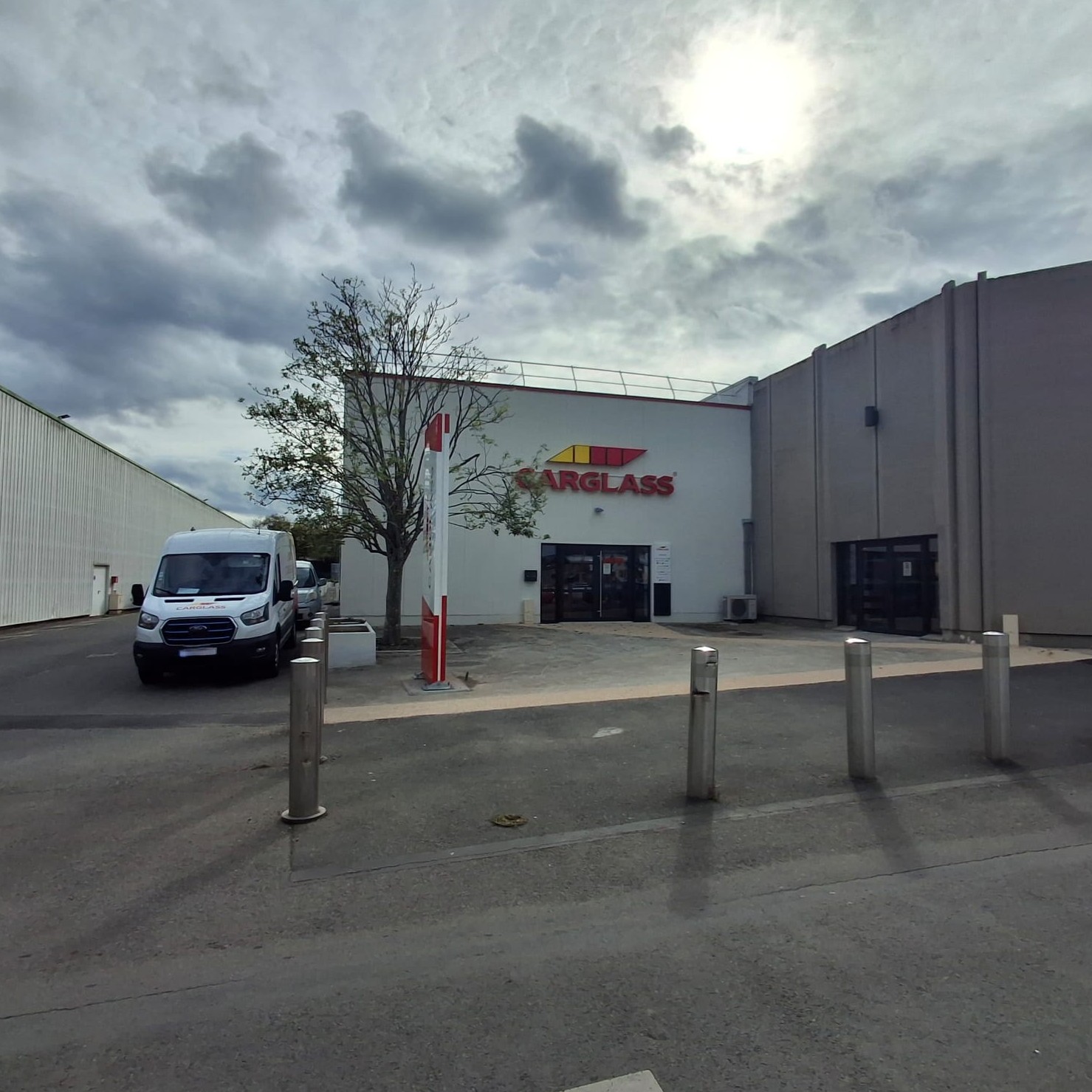 Foto 141 di CARGLASS Pare-Brise Guingamp