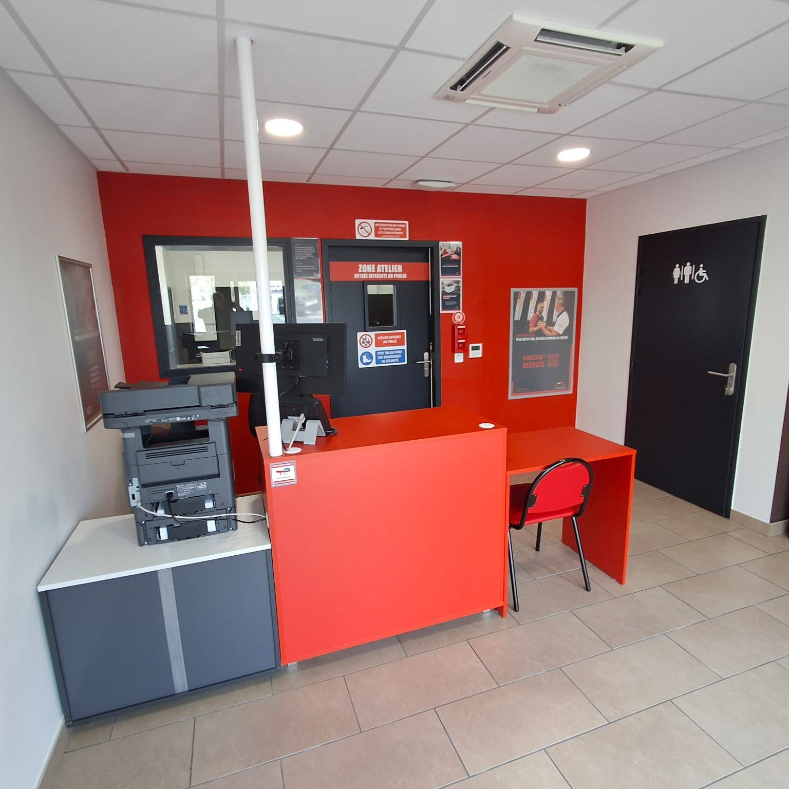 Foto 137 di CARGLASS Pare-Brise Guingamp