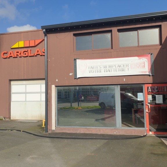 Foto 100 di CARGLASS Pare-Brise Brest