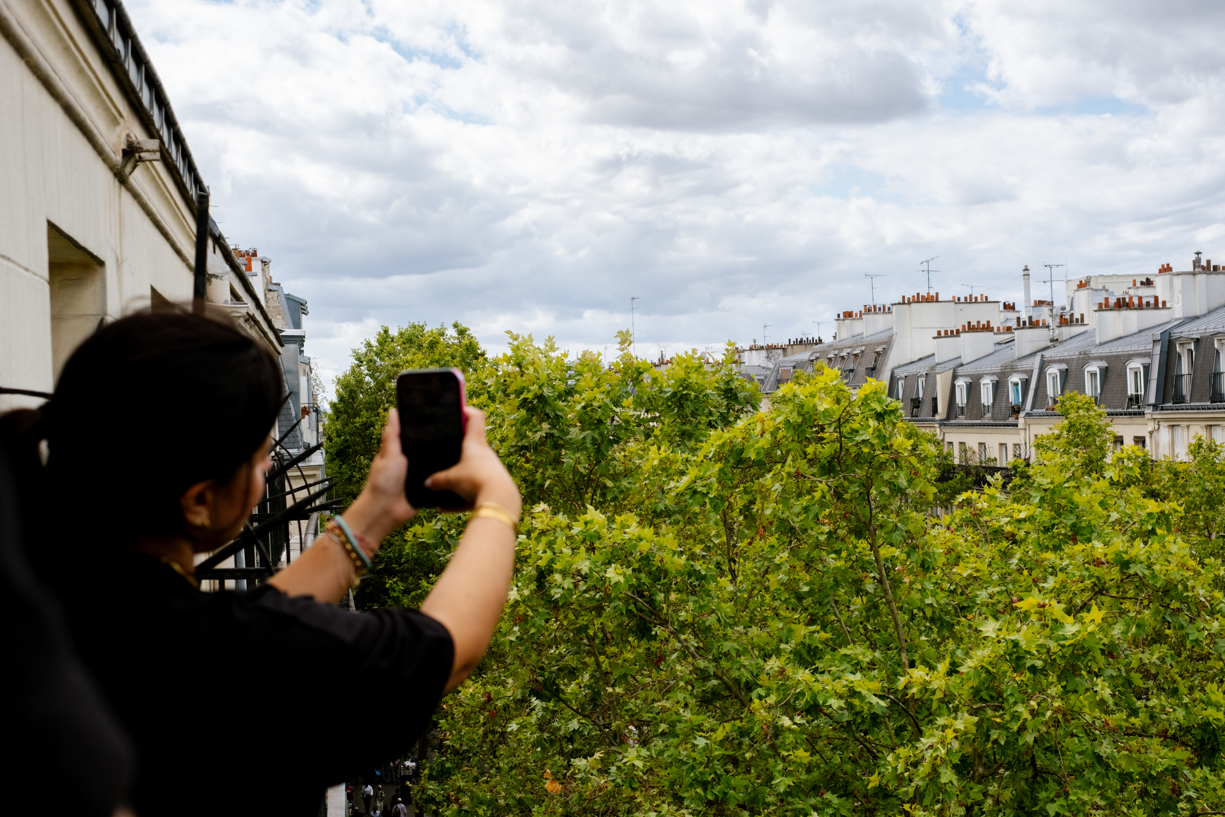 Glint Paris