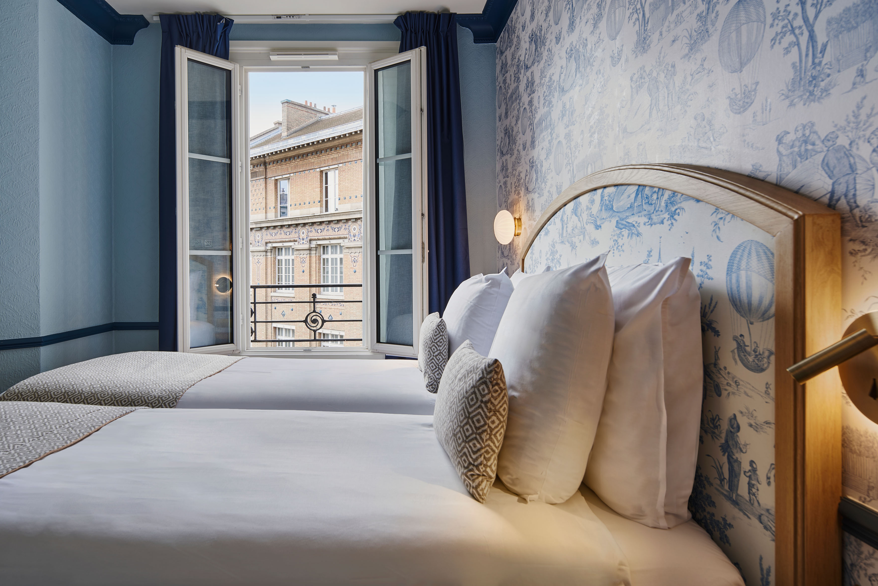 Hôtel De Neuve by HappyCulture
